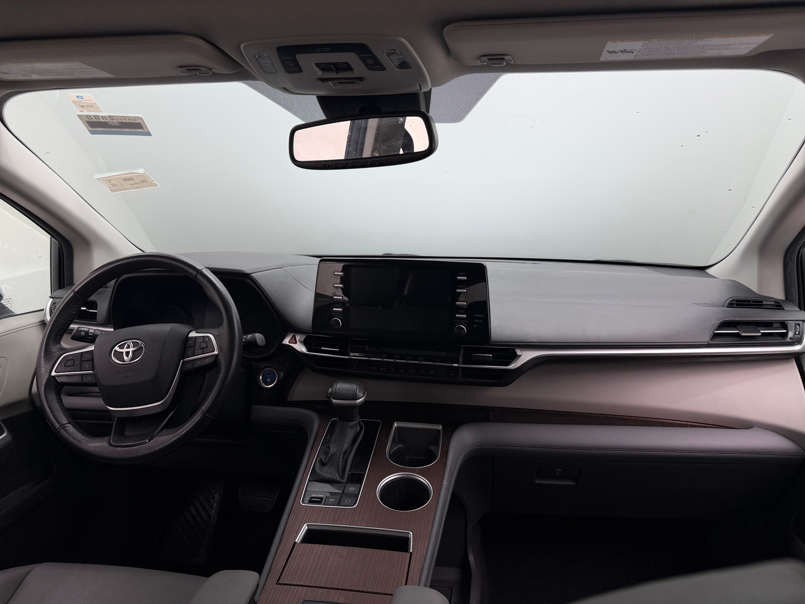 Thumbnail: 2024 Toyota Sienna - 2