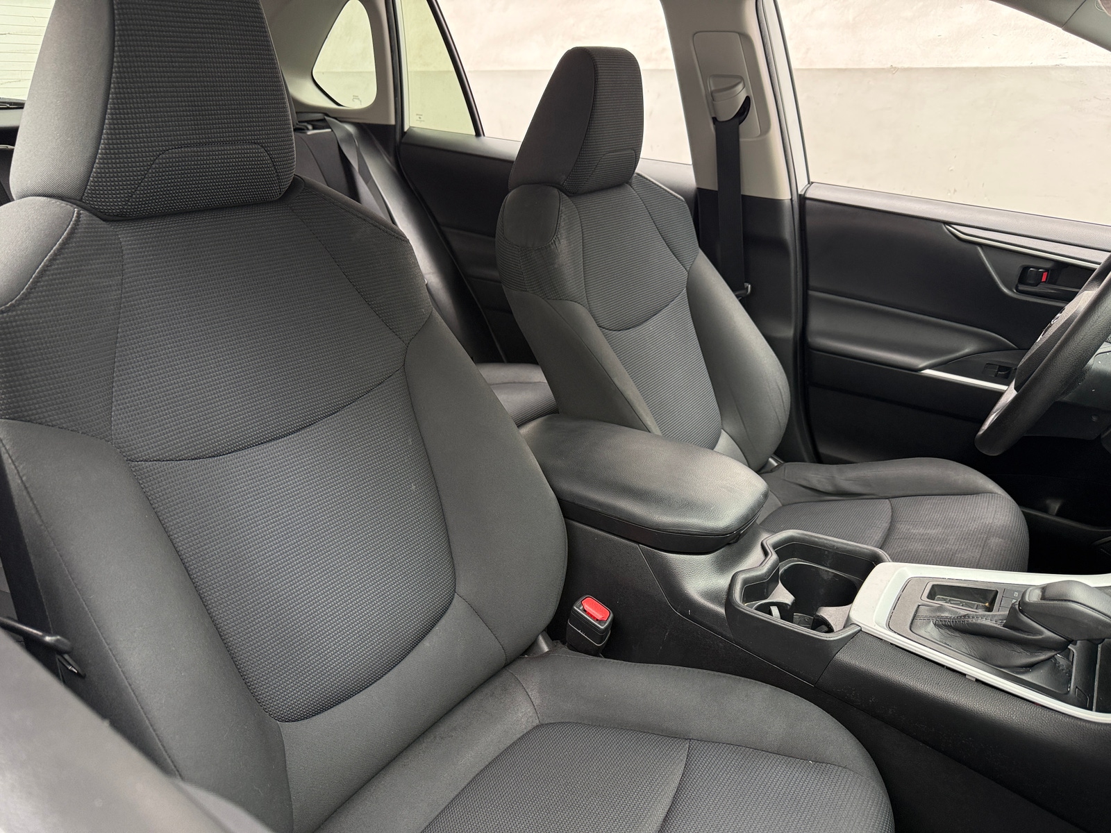 Thumbnail: 2020 Toyota RAV4 - 2