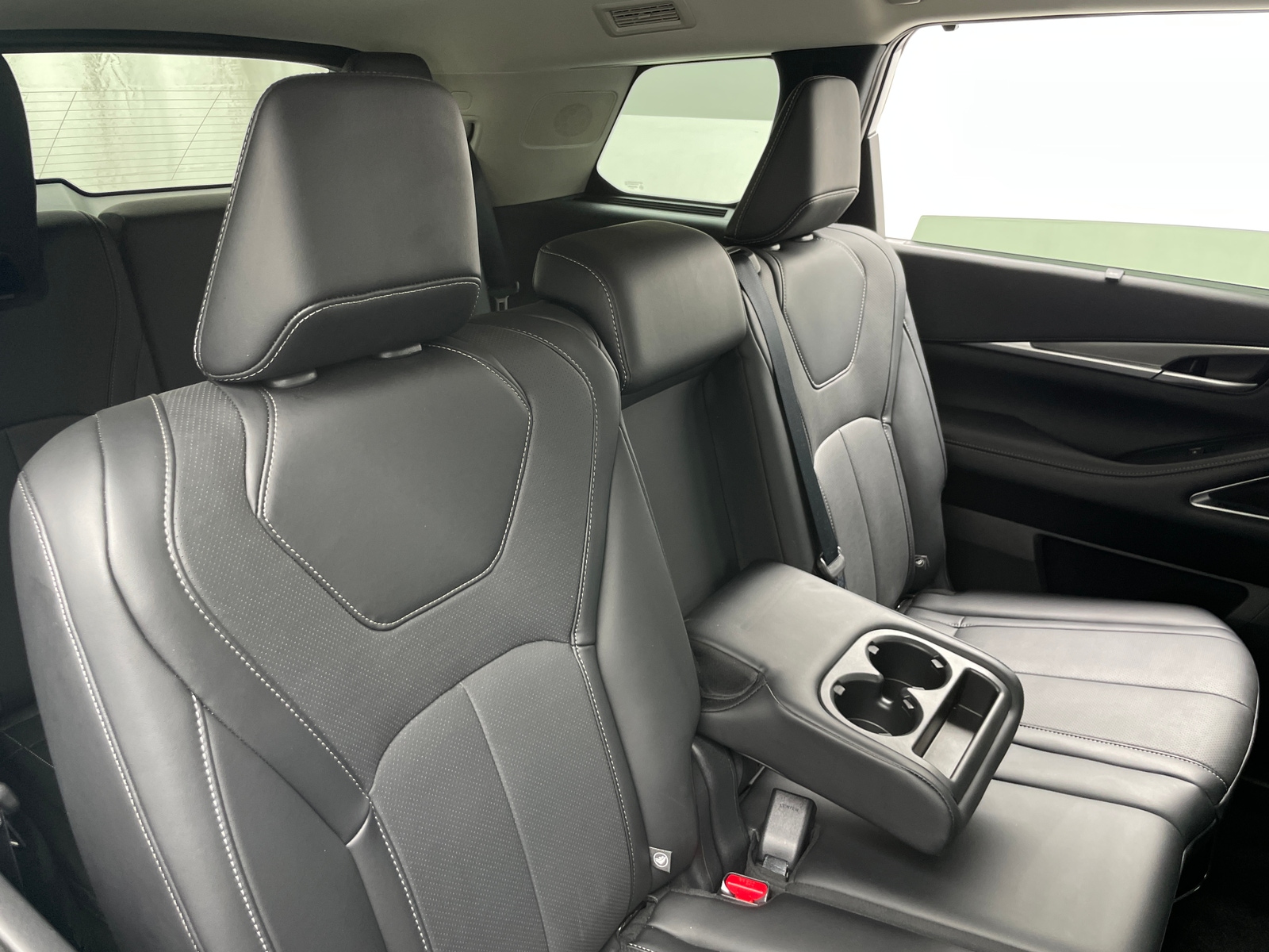 Thumbnail: 2026 INFINITI QX60 - 5