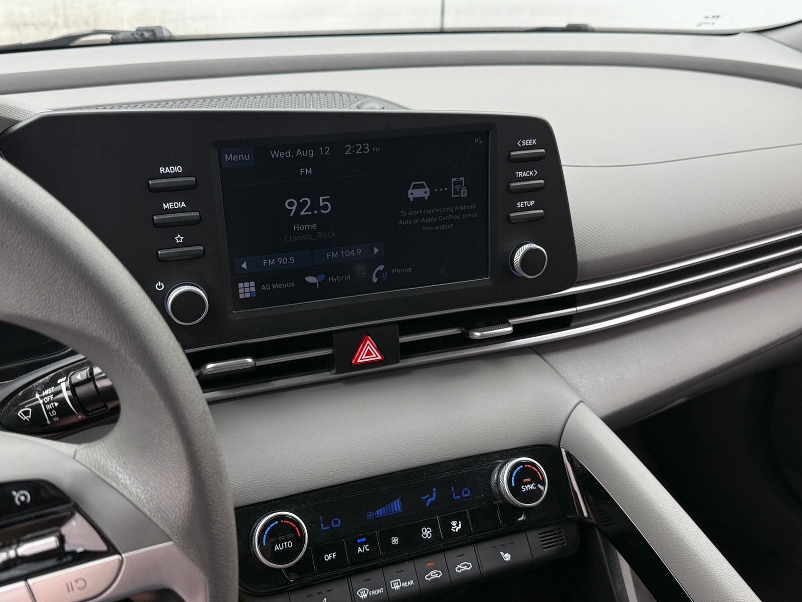 Thumbnail: 2023 Hyundai Elantra - 4
