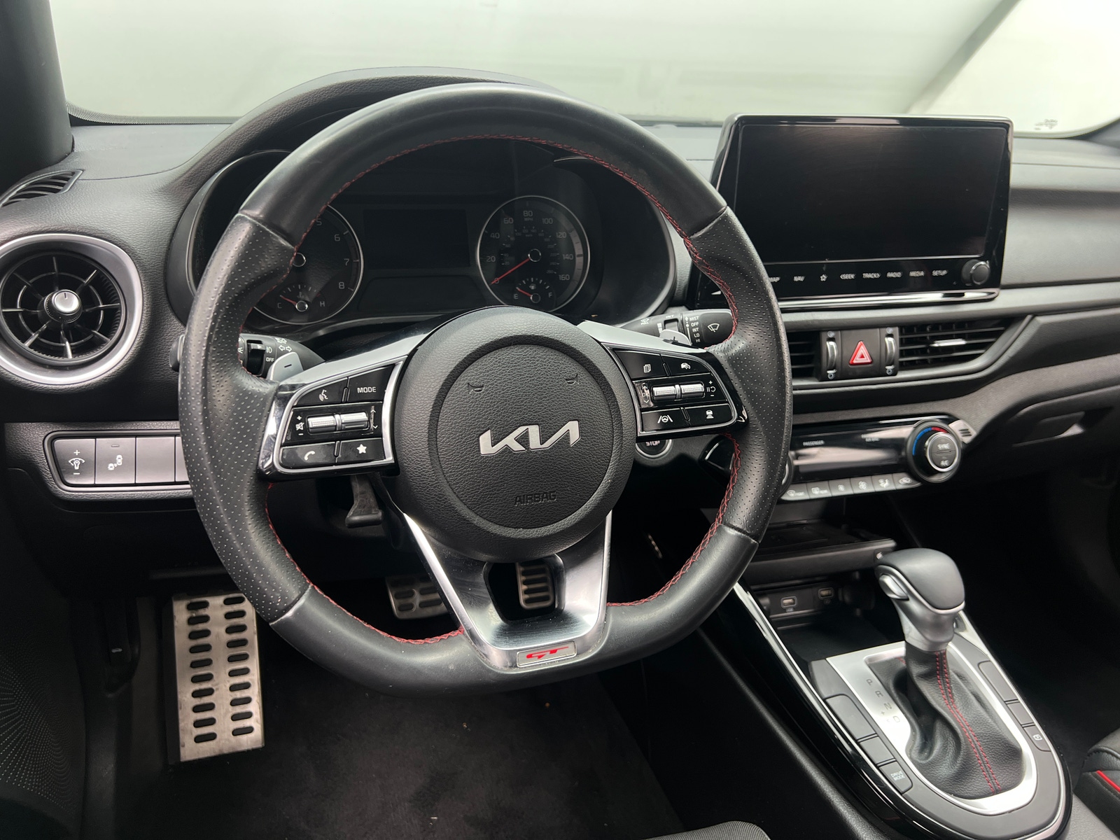 Thumbnail: 2024 Kia Forte - 4