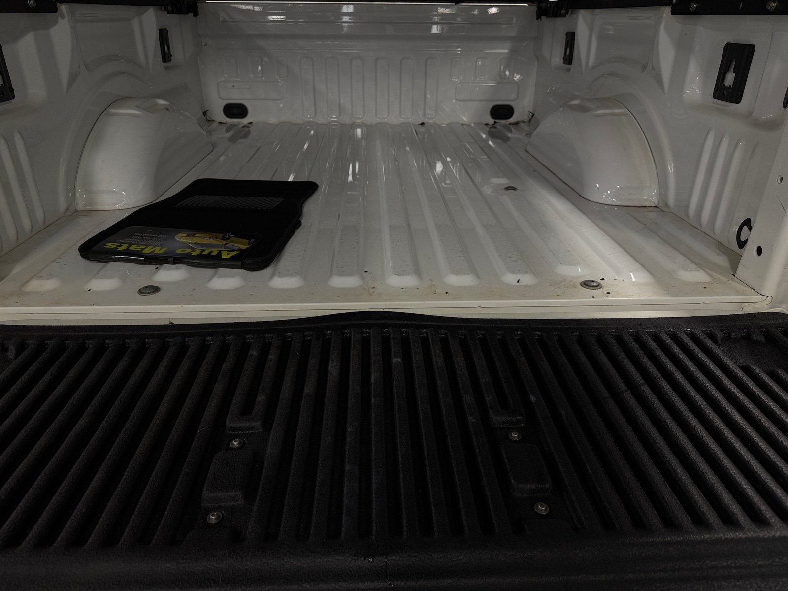Thumbnail: 2015 Ford Econoline - 7