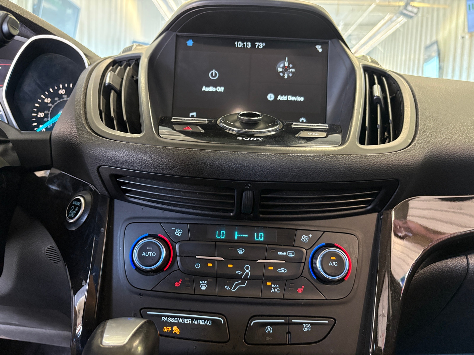 Thumbnail: 2017 Ford Escape - 3