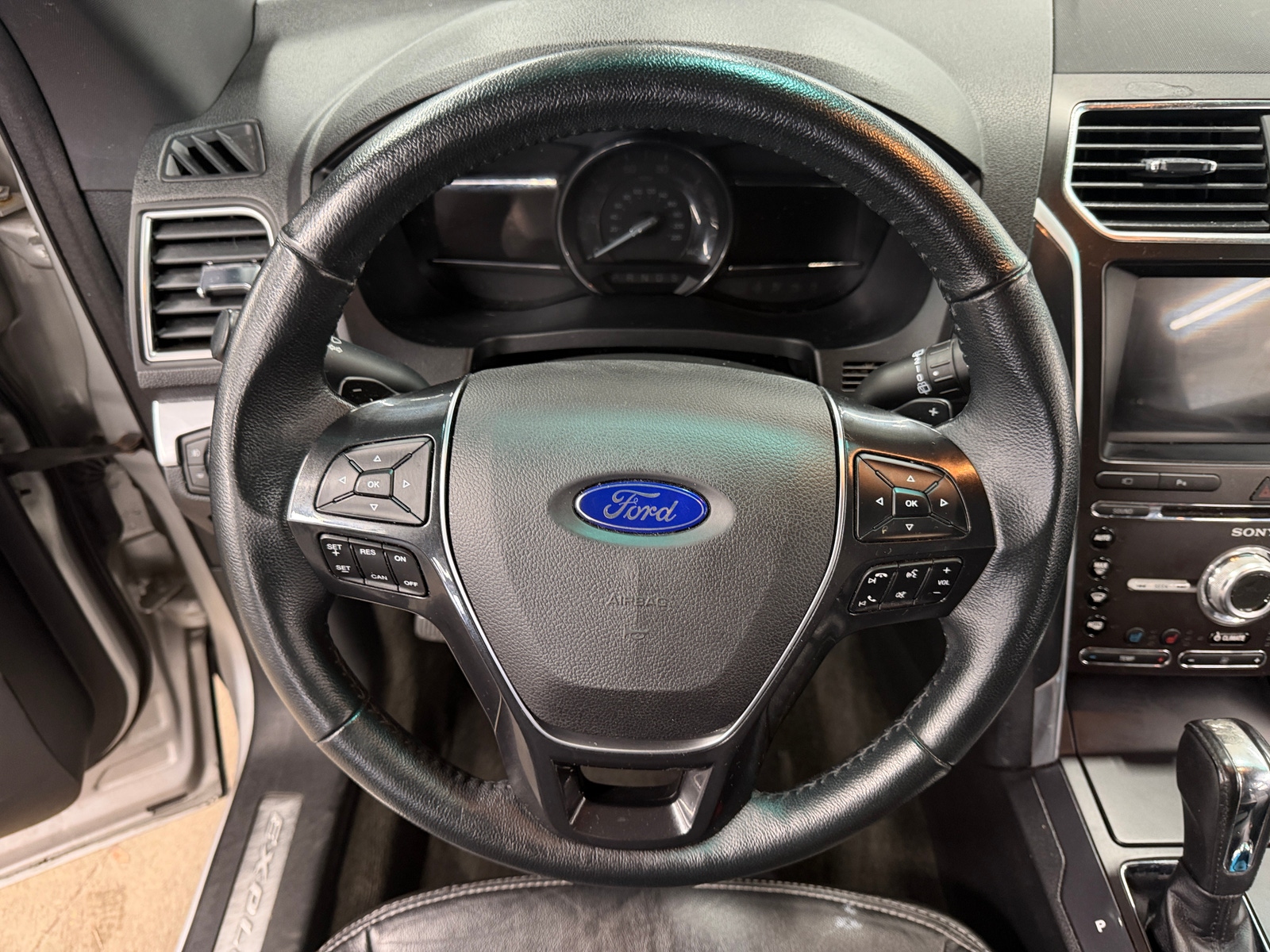 Thumbnail: 2017 Ford Explorer - 4