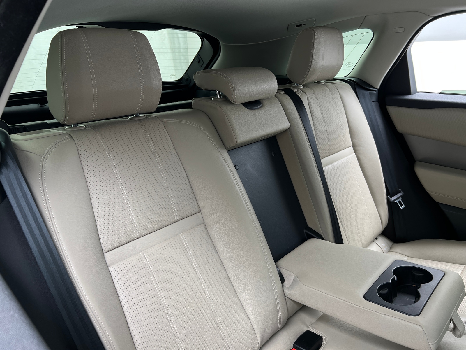 Thumbnail: 2018 Land Rover Range Rover Velar - 5