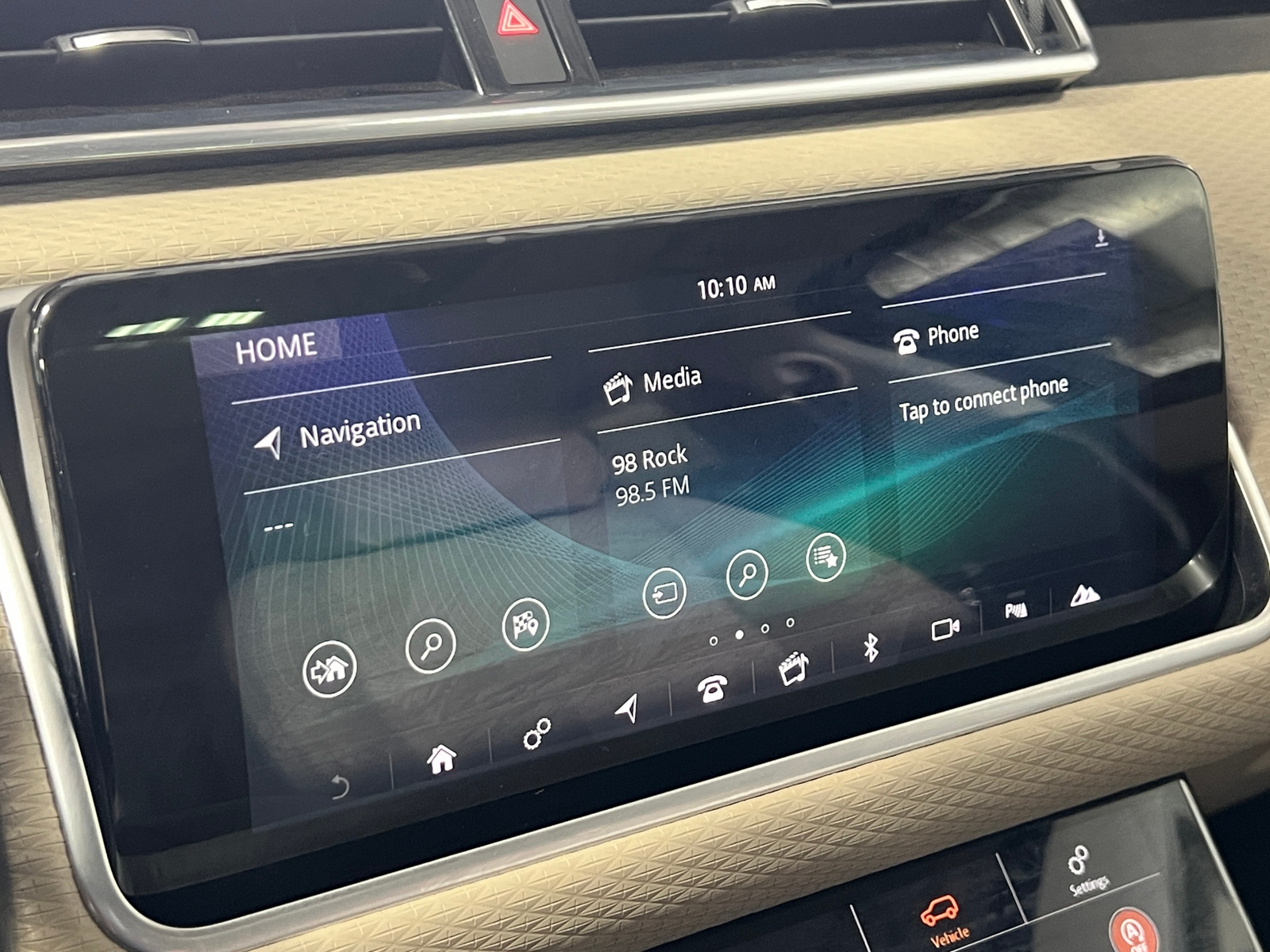 Thumbnail: 2018 Land Rover Range Rover Velar - 3