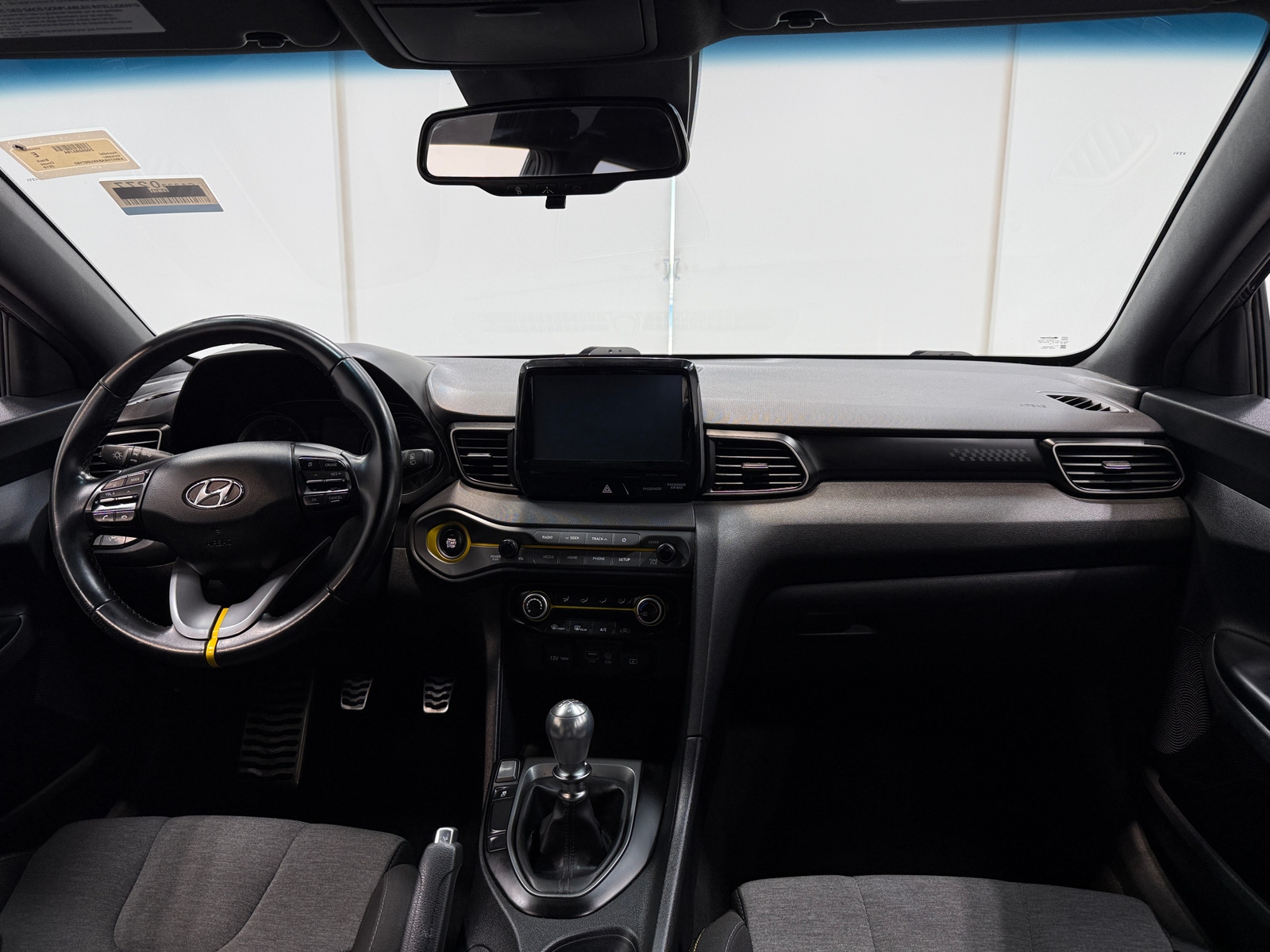 Thumbnail: 2019 Hyundai Veloster - 3