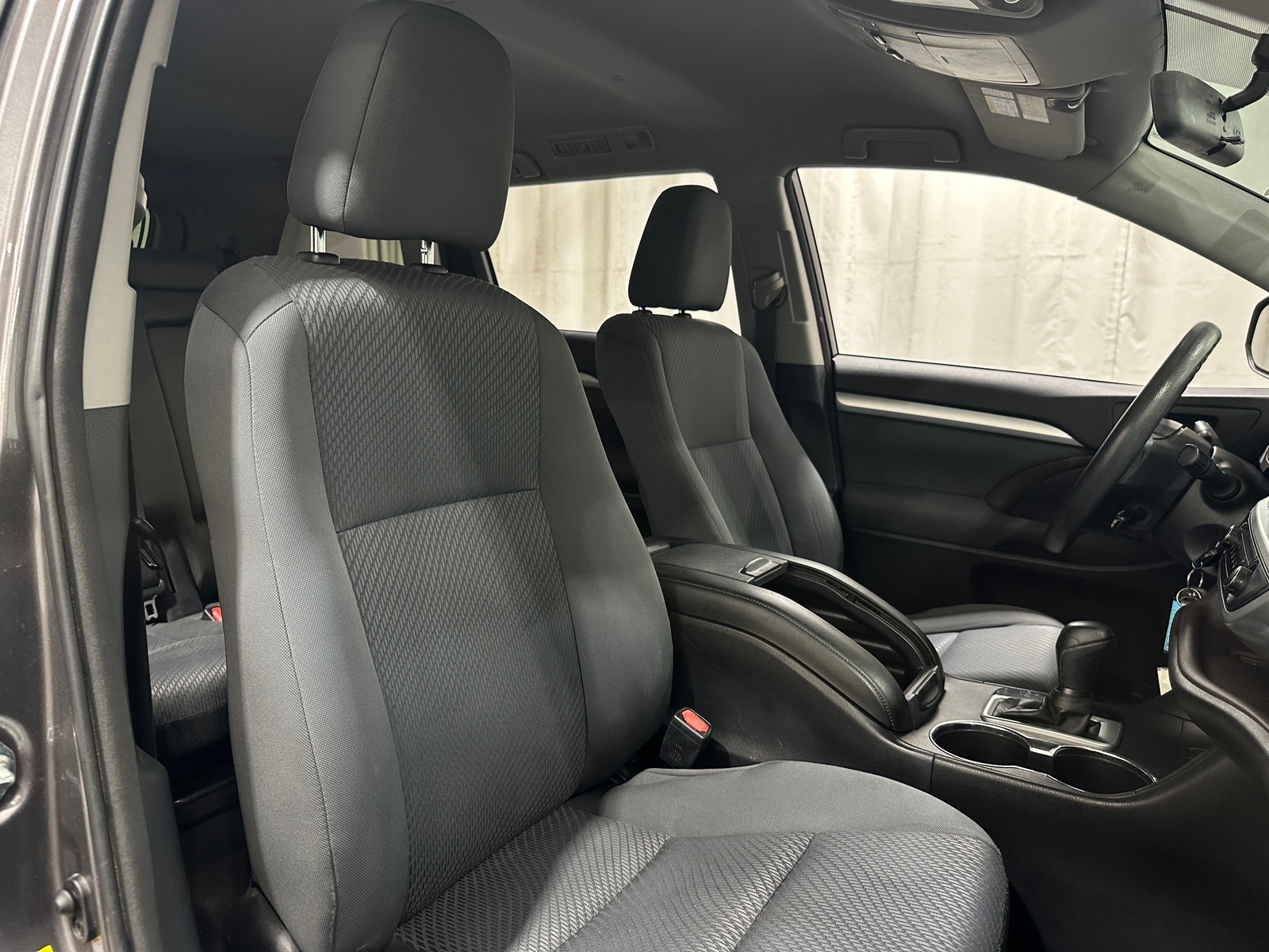 Thumbnail: 2015 Toyota Highlander - 2