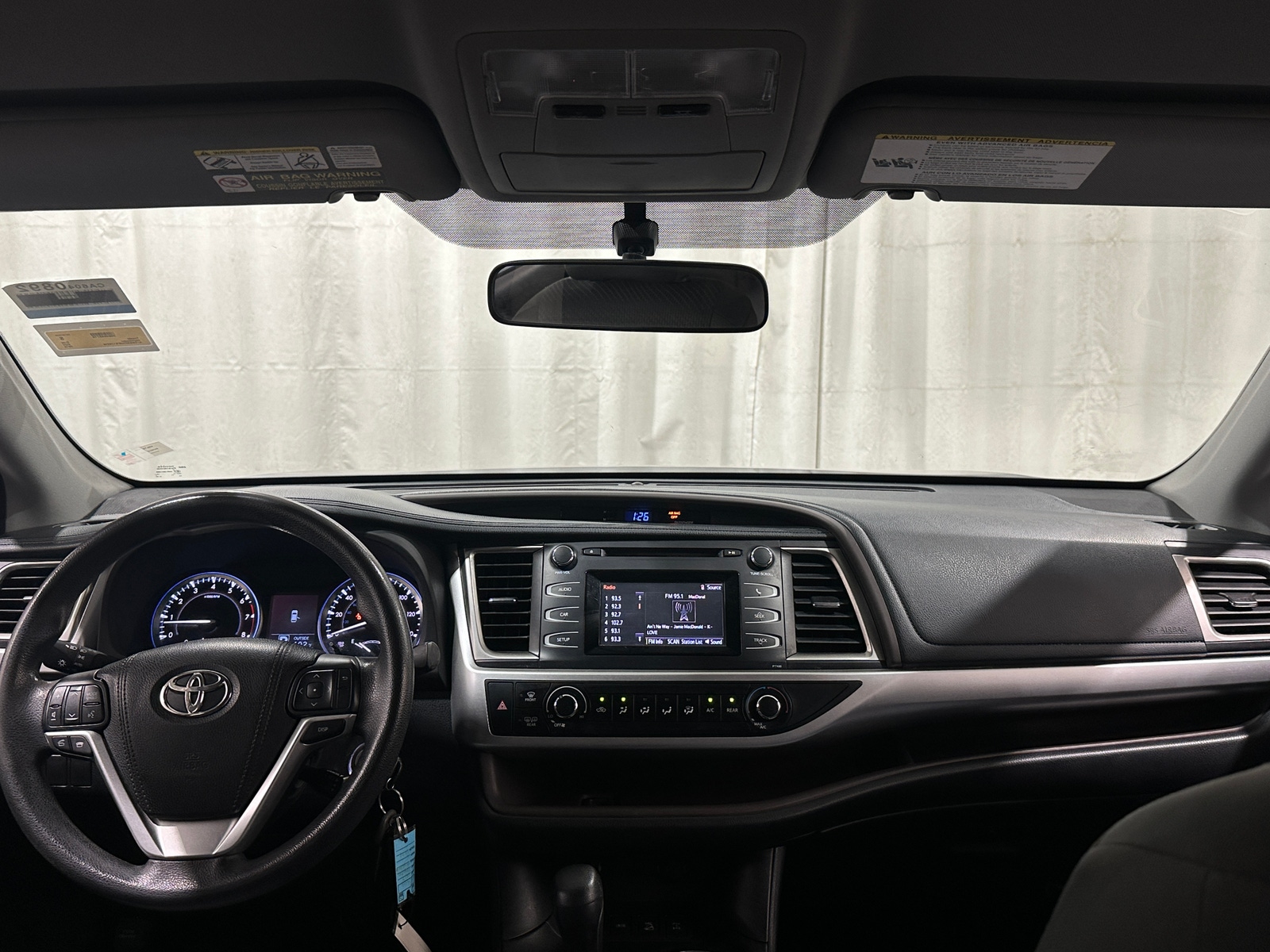 Thumbnail: 2015 Toyota Highlander - 3