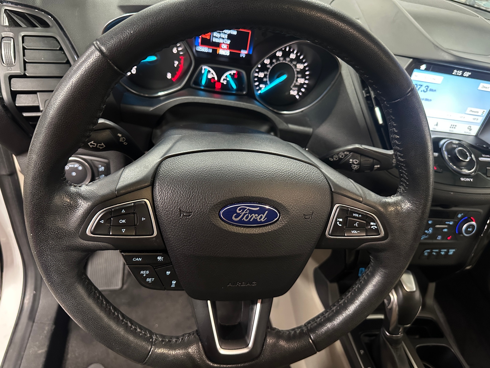 Thumbnail: 2019 Ford Escape - 4