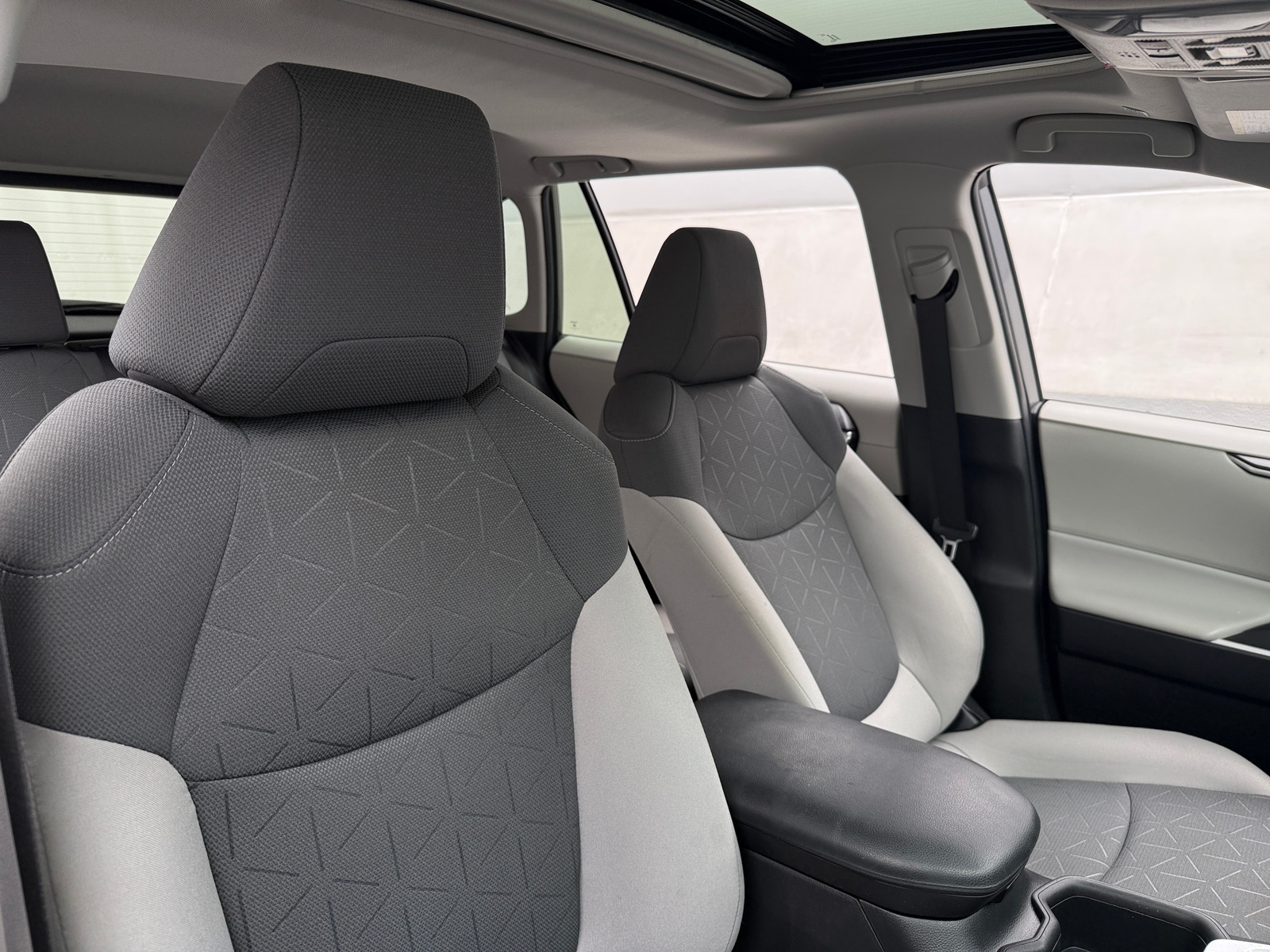 Thumbnail: 2024 Toyota RAV4 - 2