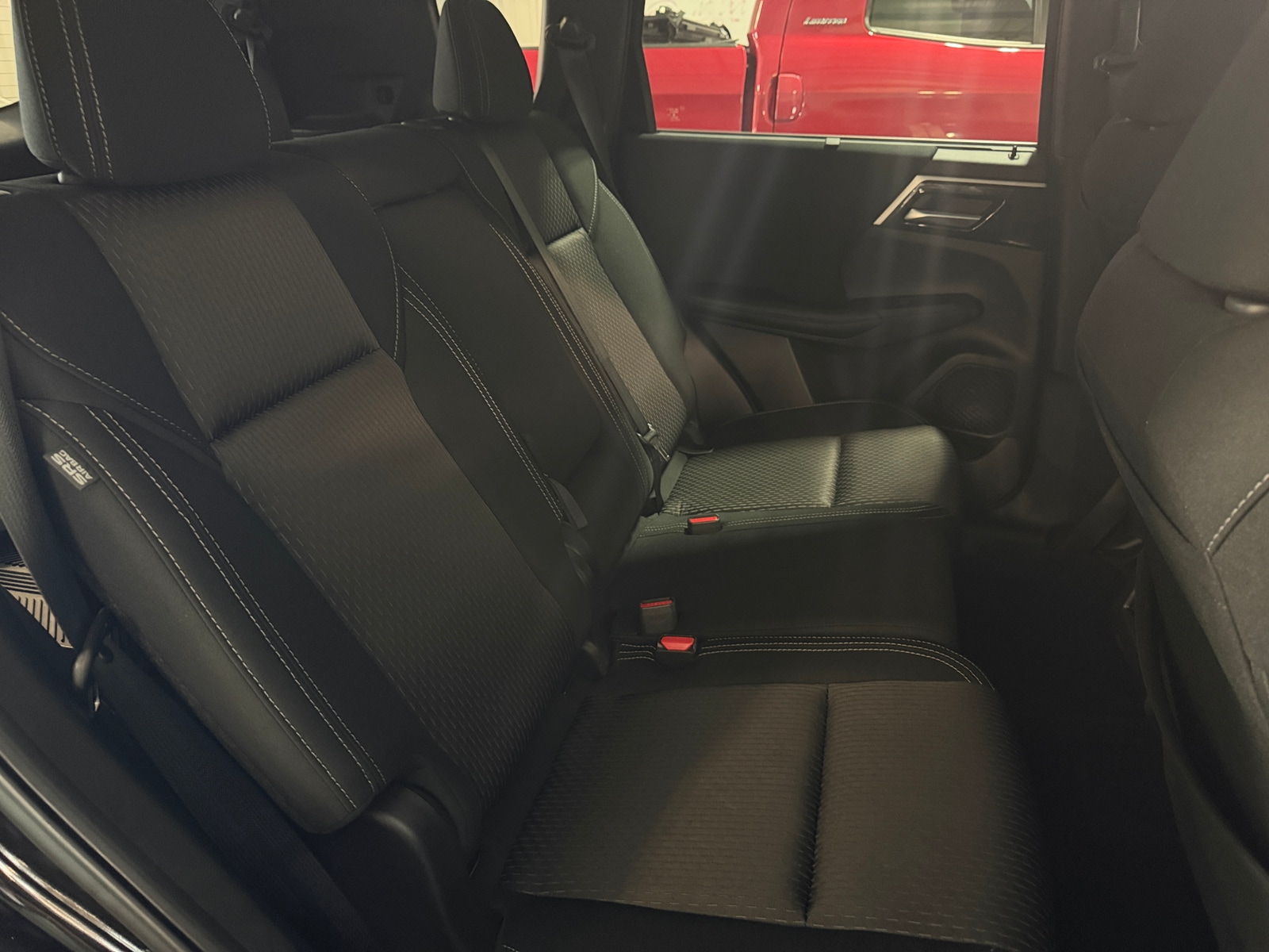 Thumbnail: 2022 Mitsubishi Outlander - 6