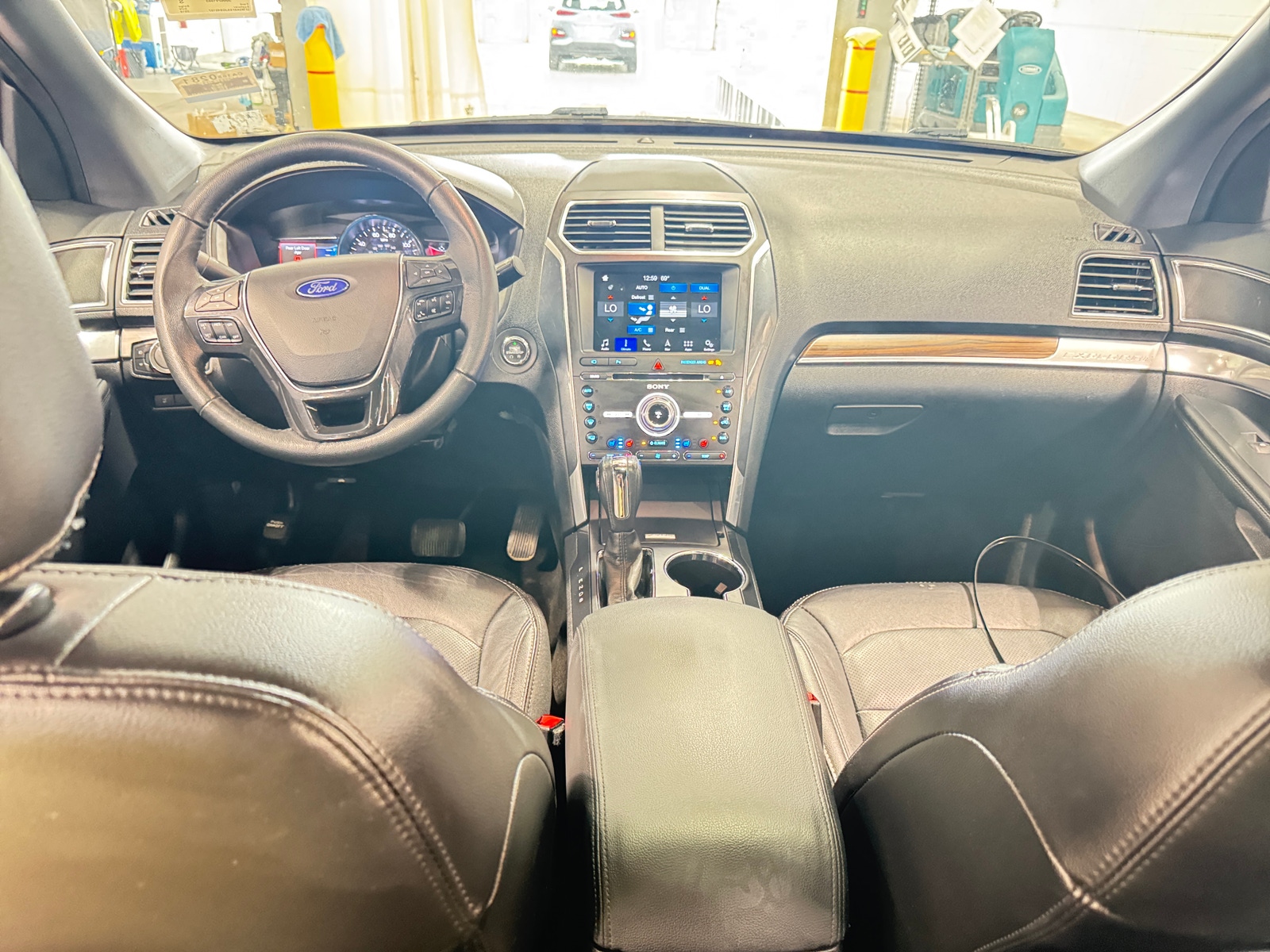Thumbnail: 2018 Ford Explorer - 2