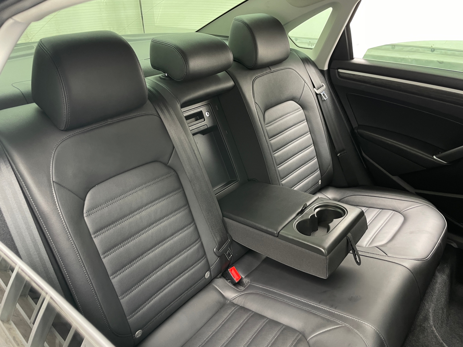 Thumbnail: 2017 Volkswagen Passat - 5