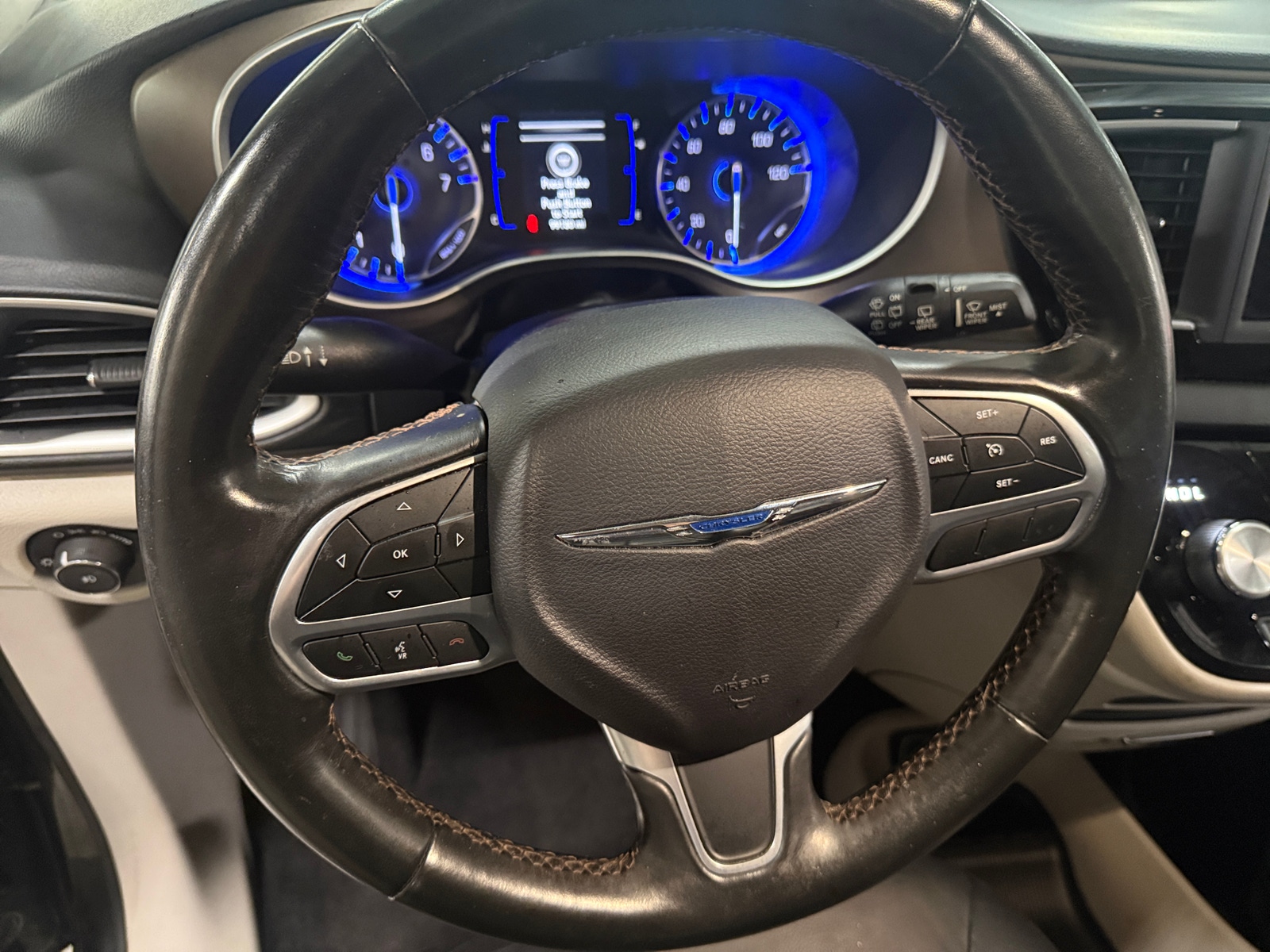 Thumbnail: 2019 Chrysler Pacifica - 4