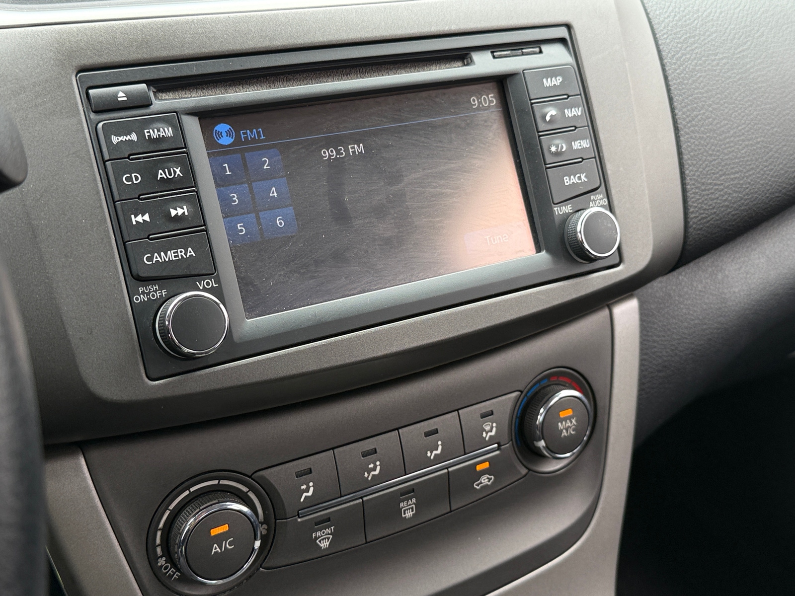 Thumbnail: 2013 Nissan Sentra - 4