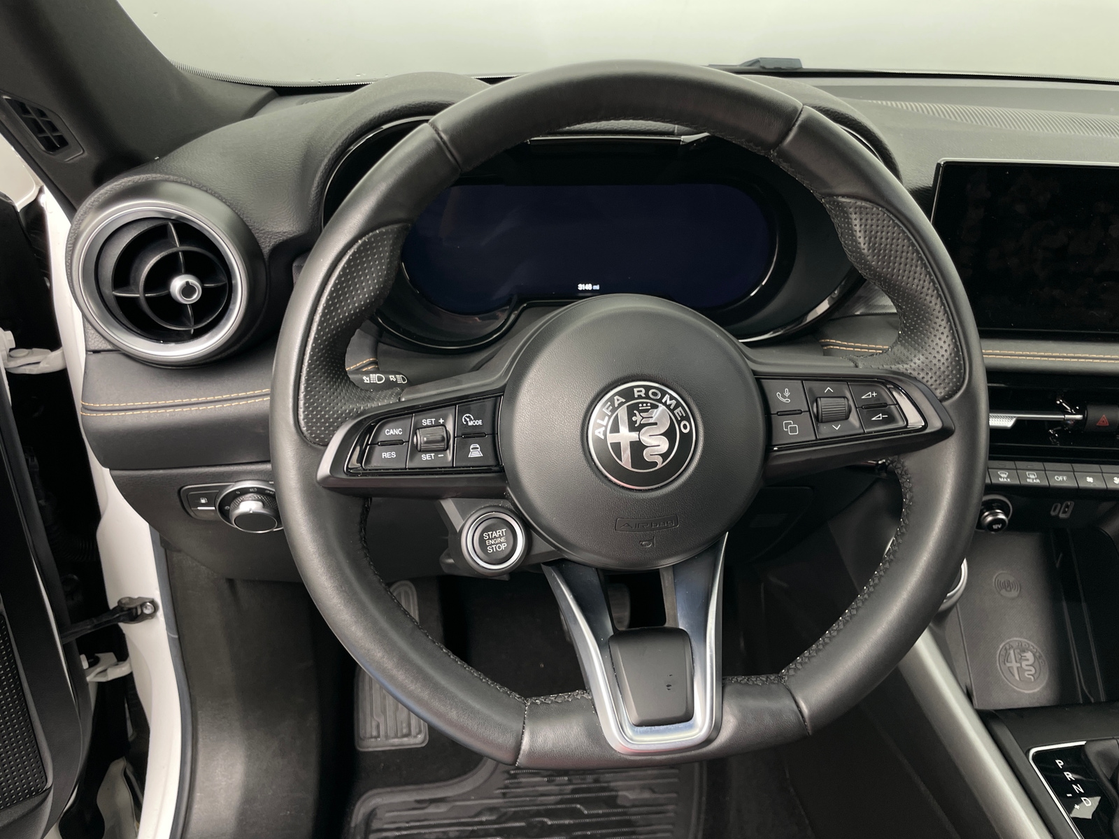 Thumbnail: 2024 Alfa Romeo Tonale - 5