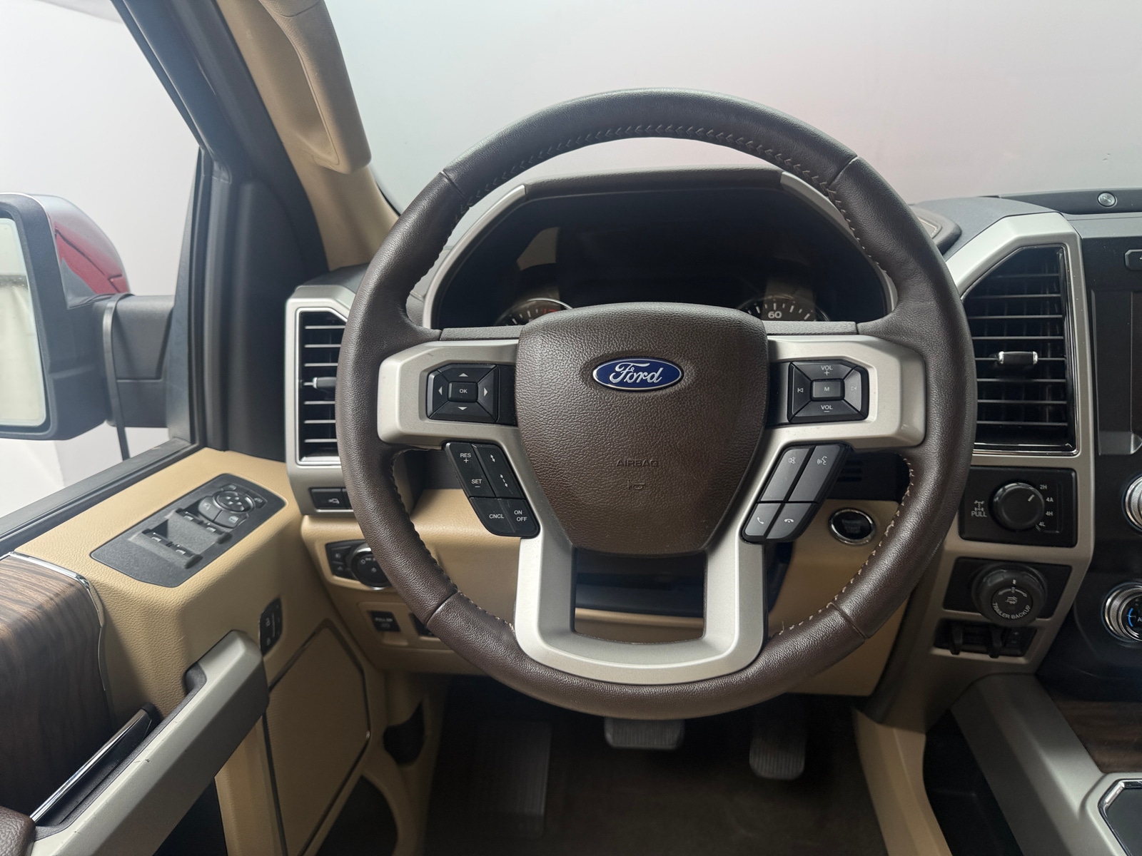 Thumbnail: 2019 Ford Econoline - 4
