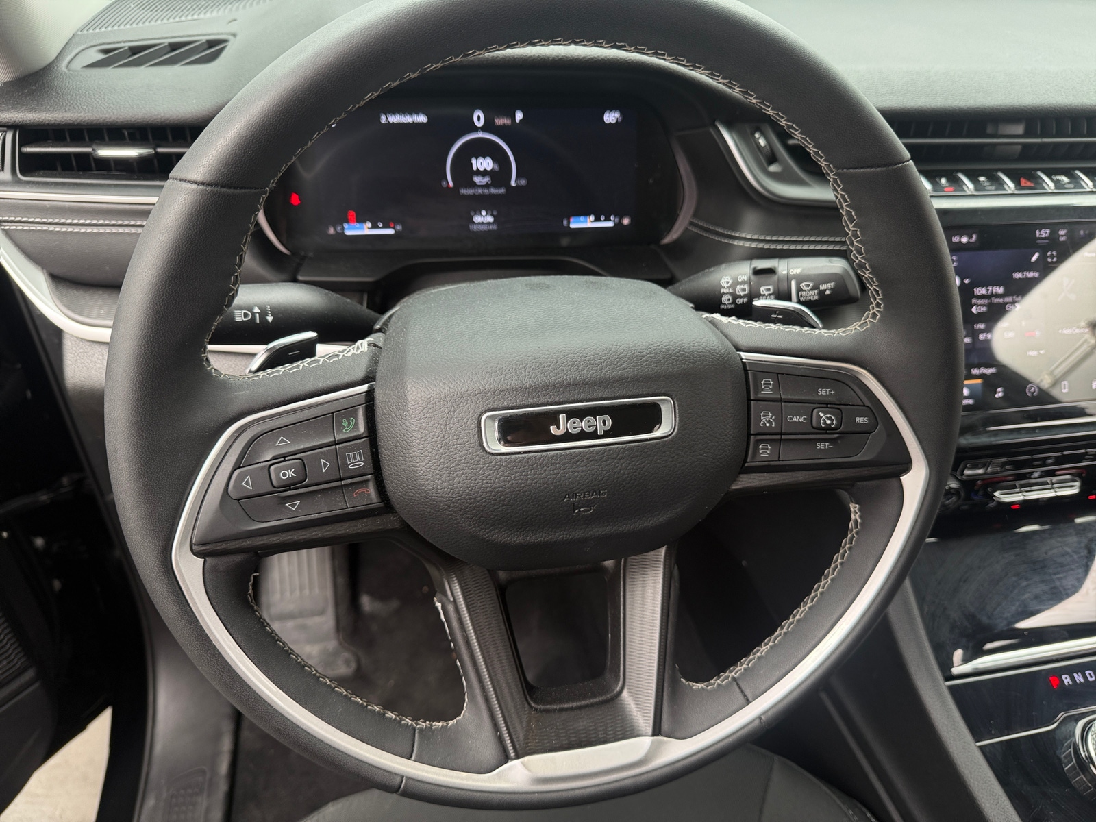 Thumbnail: 2023 Jeep Grand Cherokee L - 5