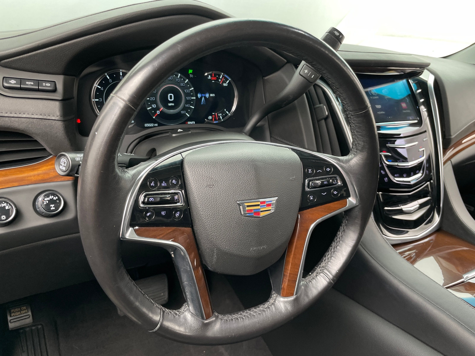 Thumbnail: 2020 Cadillac Escalade - 4