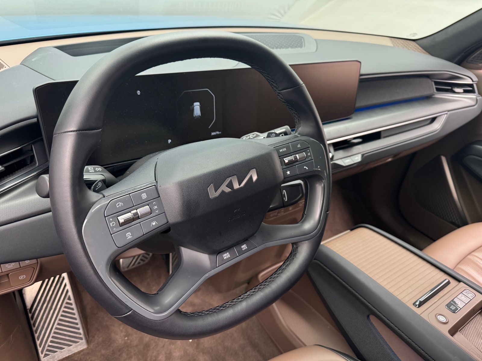 Thumbnail: 2024 Kia EV9 - 4