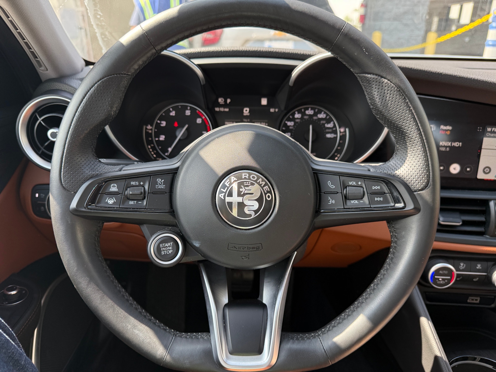 Thumbnail: 2021 Alfa Romeo Giulia - 4