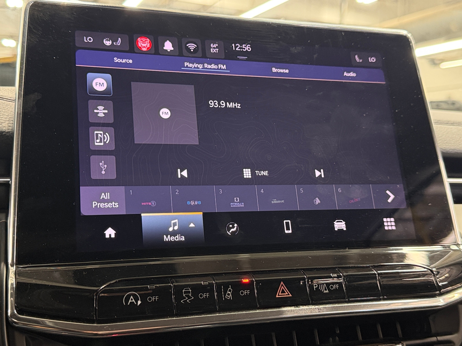 Thumbnail: 2022 Jeep Compass - 3