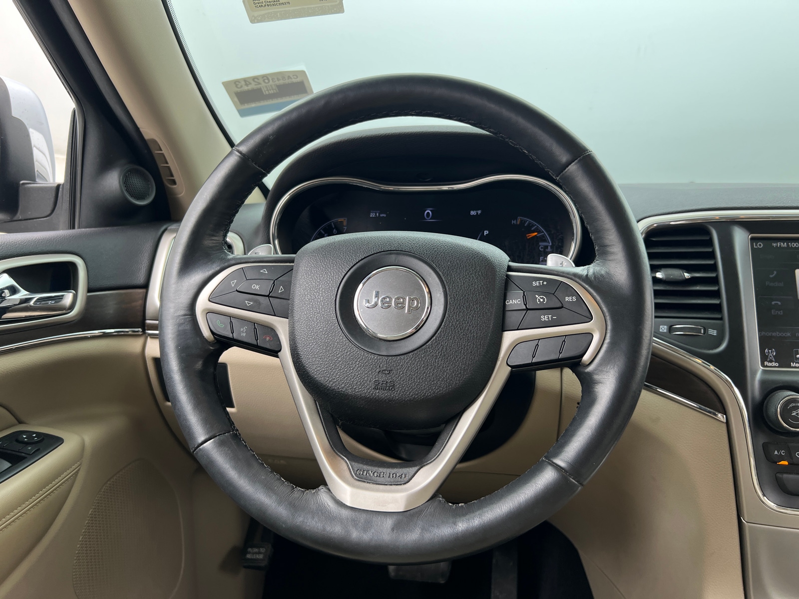 Thumbnail: 2016 Jeep Grand Cherokee - 4