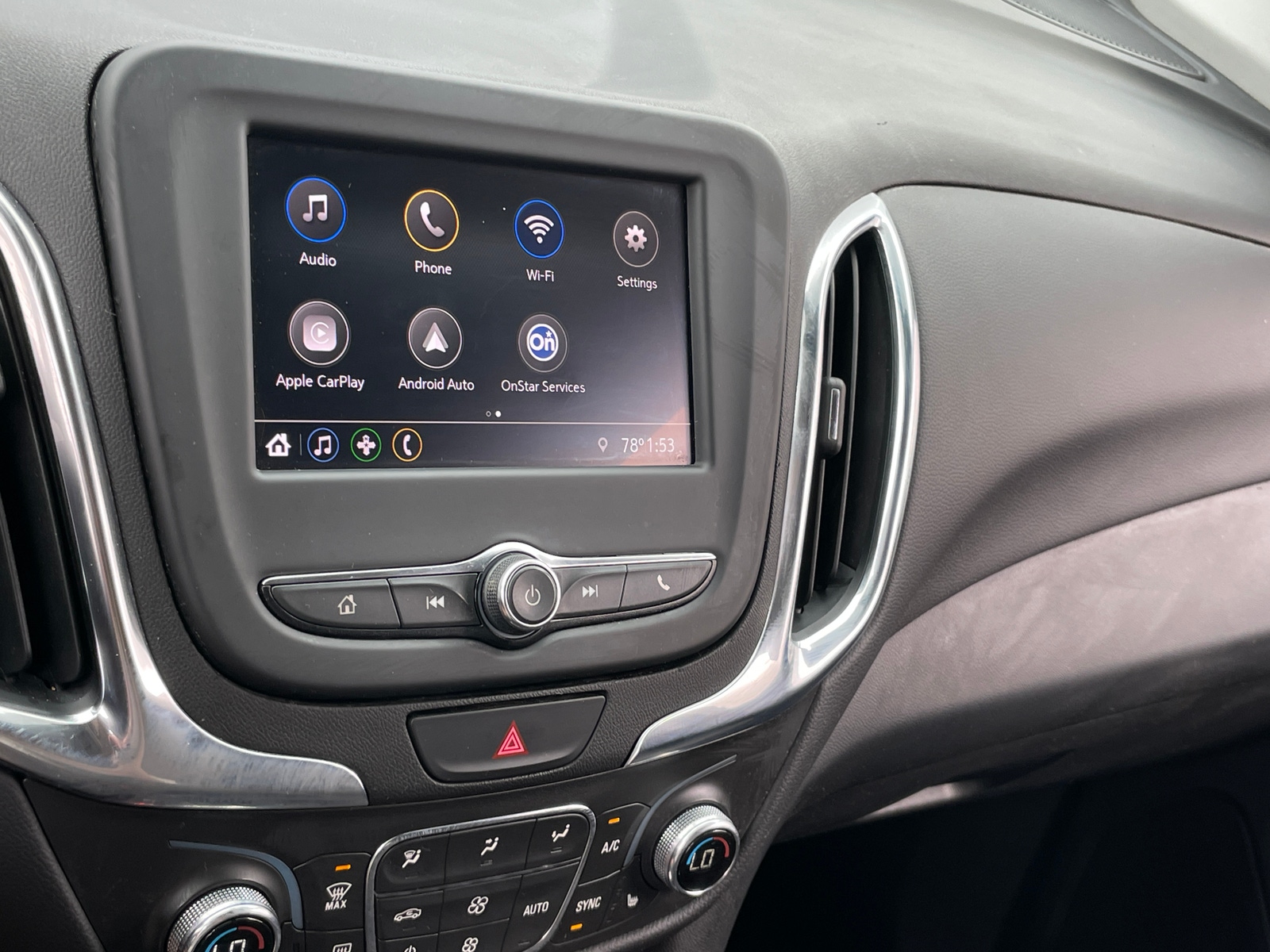Thumbnail: 2021 Chevrolet Equinox - 4