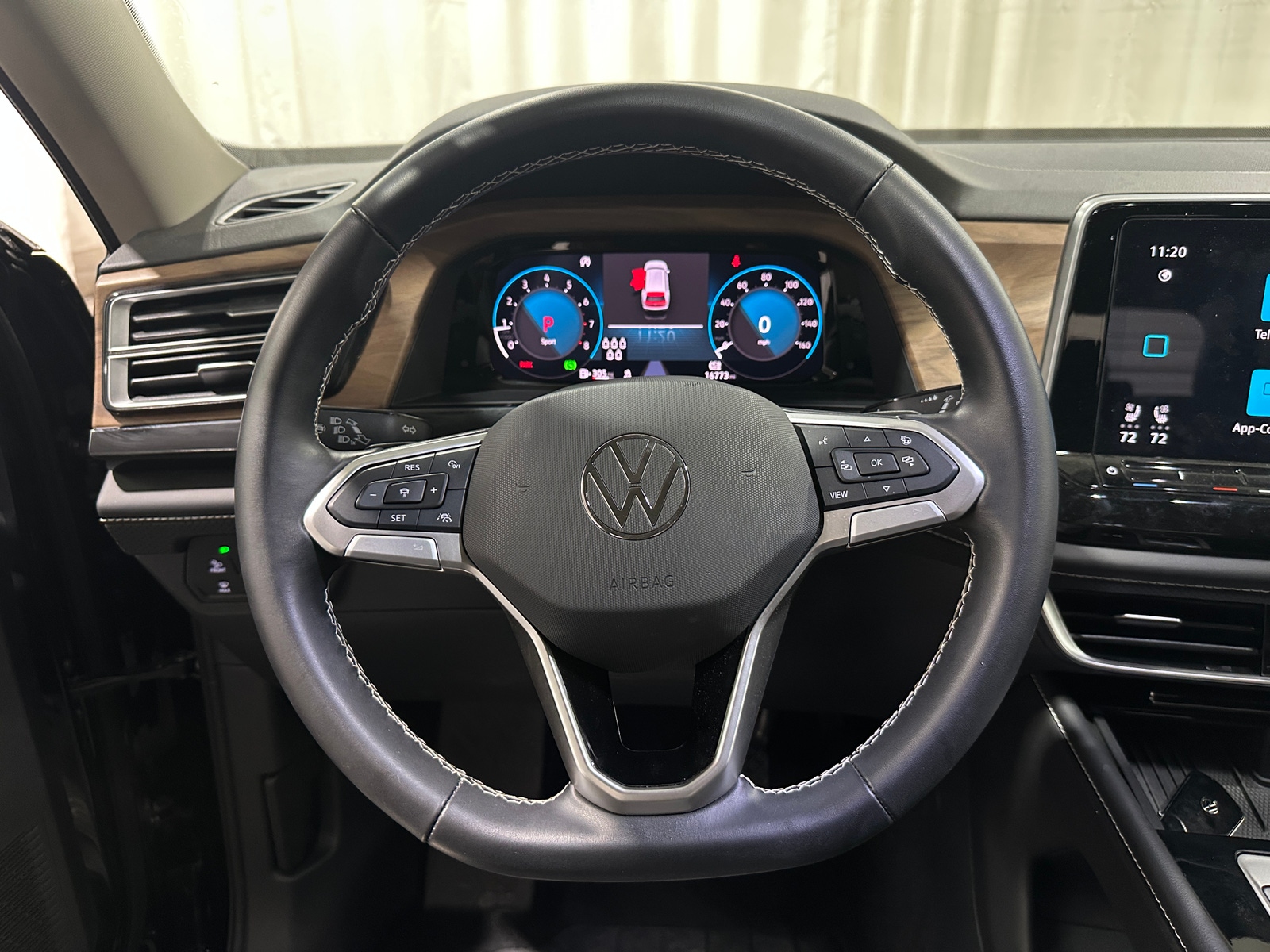 Thumbnail: 2026 Volkswagen Atlas - 4