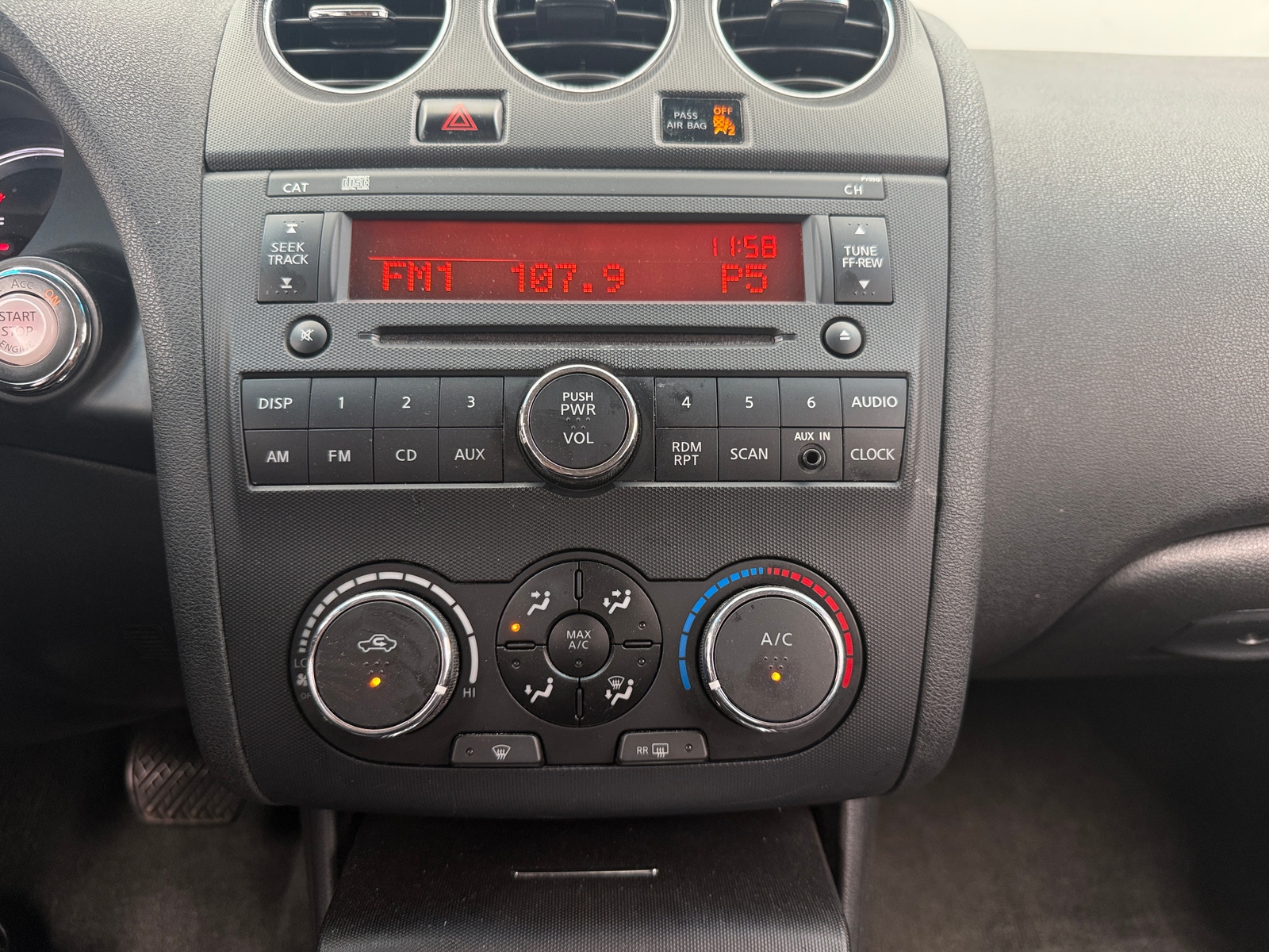 Thumbnail: 2012 Nissan Altima - 4