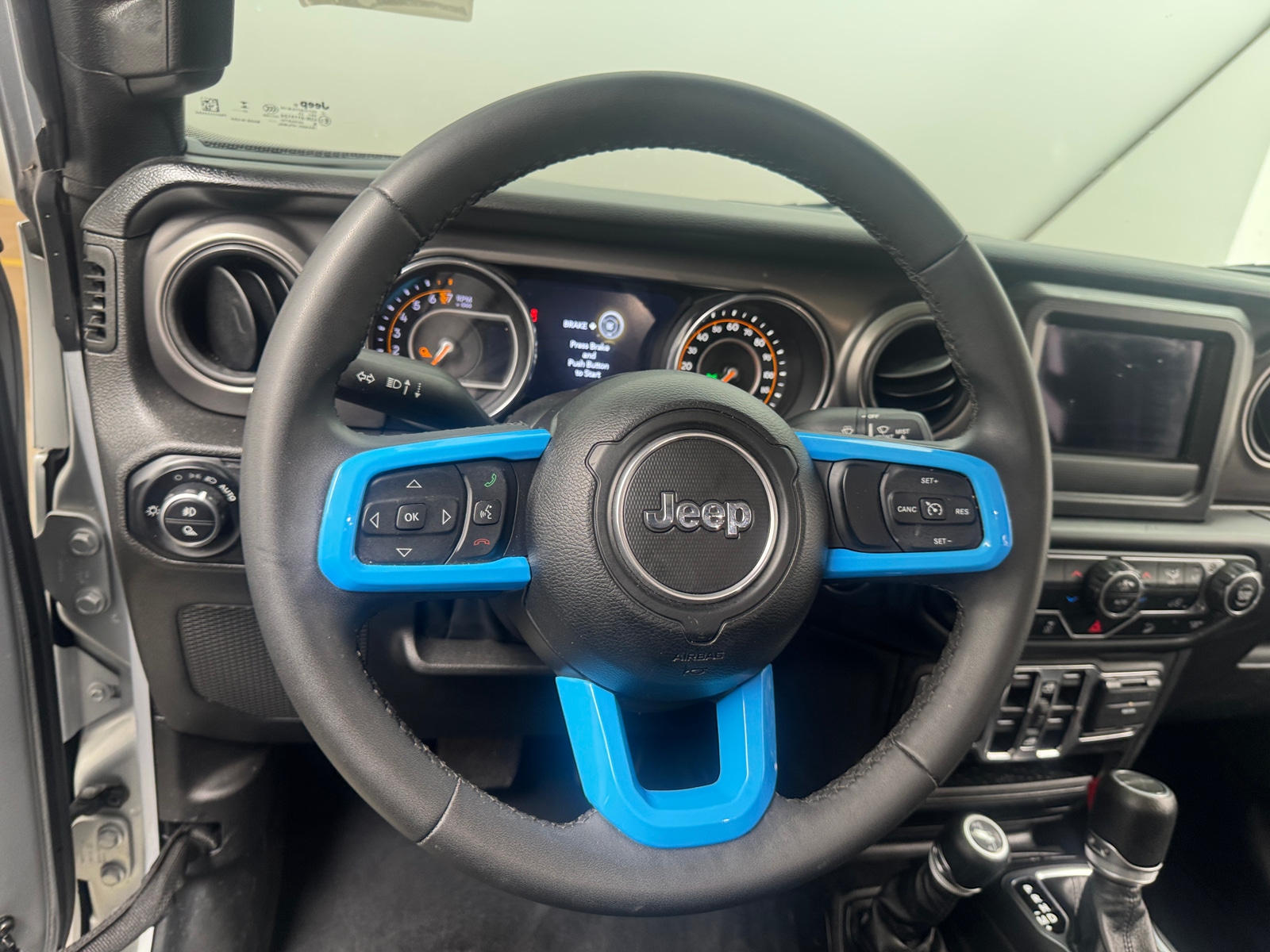 Thumbnail: 2023 Jeep Gladiator - 5