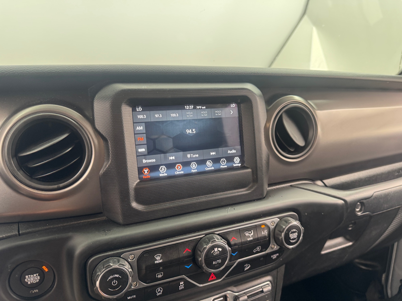 Thumbnail: 2023 Jeep Gladiator - 4