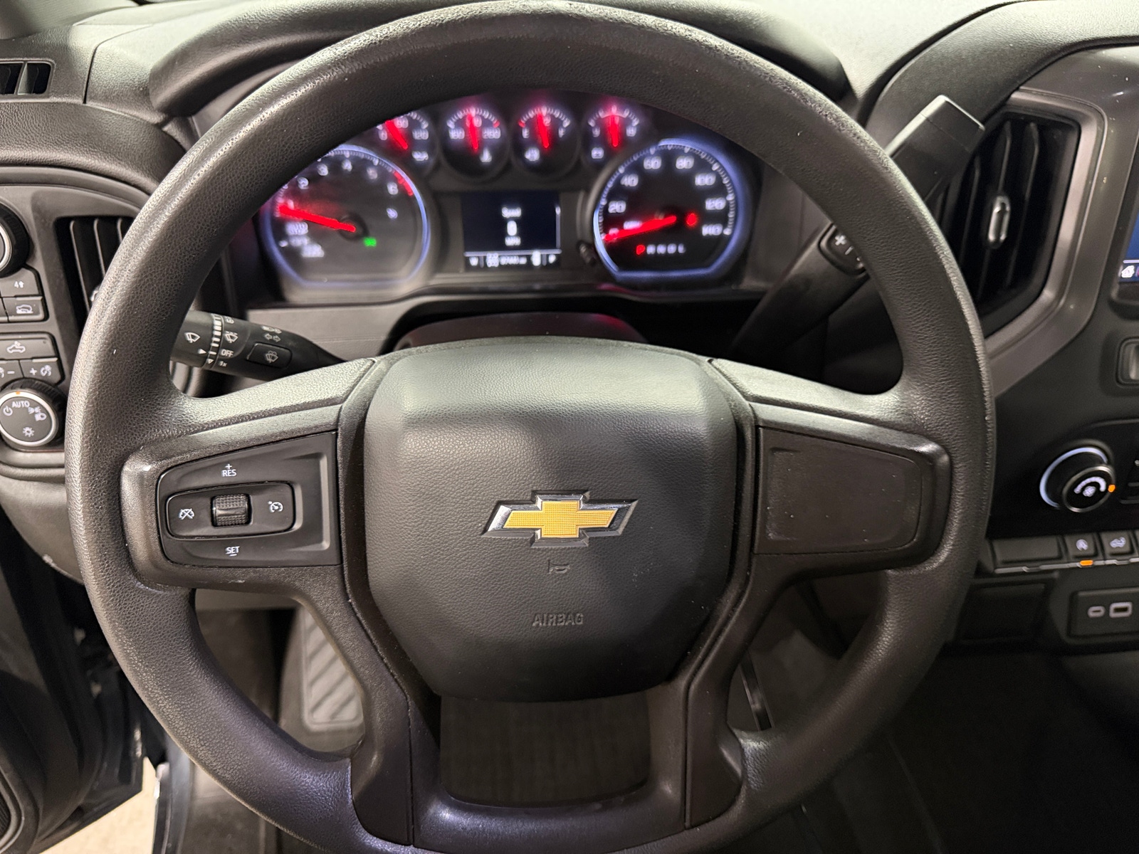 Thumbnail: 2021 Chevrolet Silverado 1500 - 5