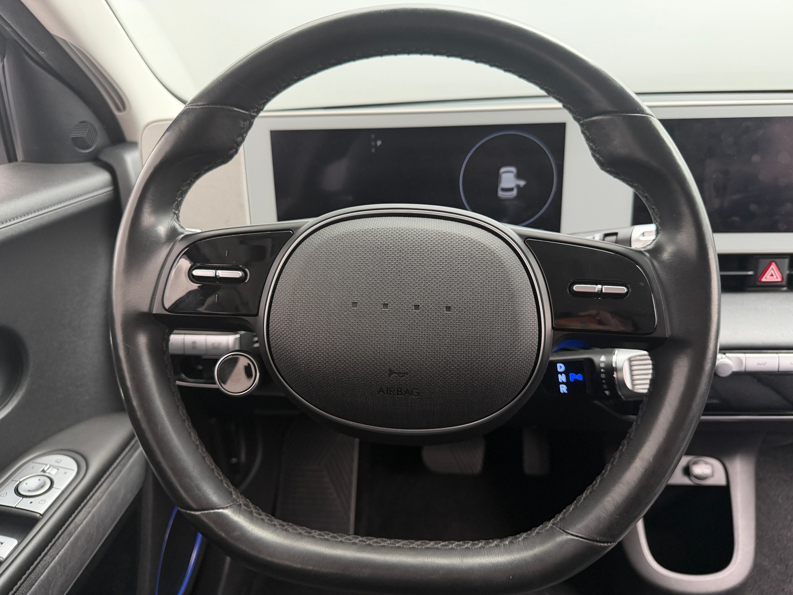 Thumbnail: 2022 Hyundai Ioniq 5 - 4
