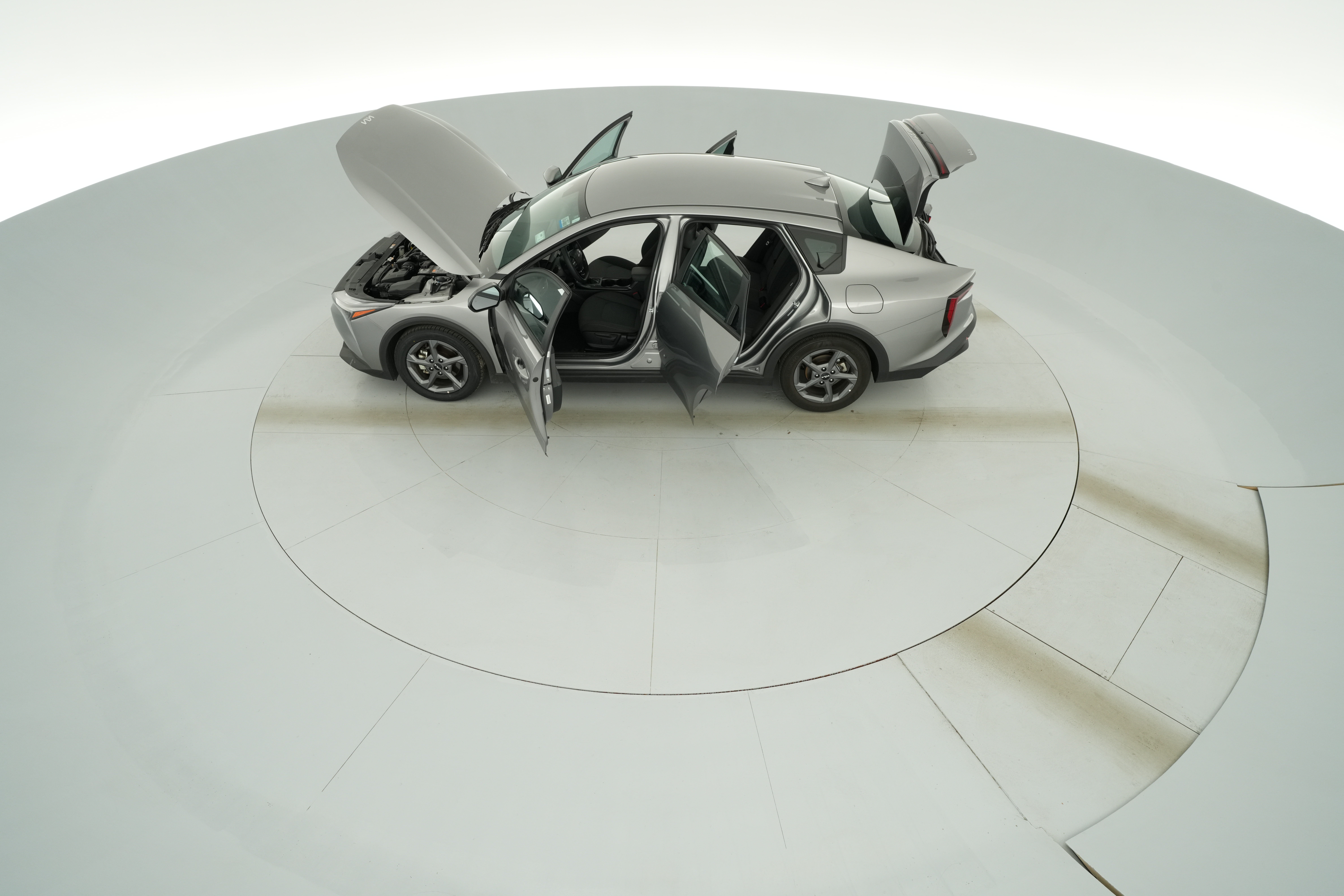 2025 Kia K4 LXS - Photo 42