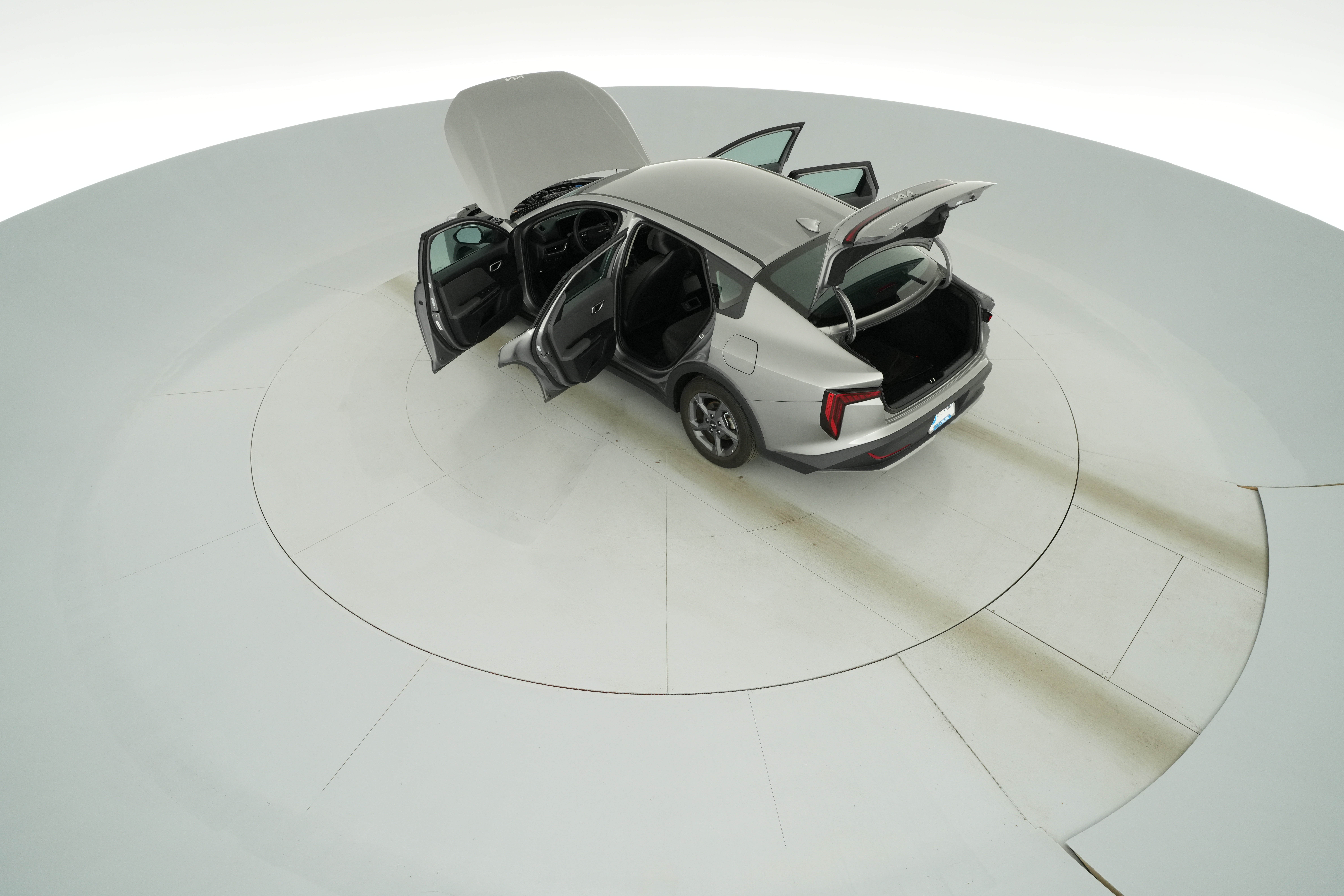 2025 Kia K4 LXS - Photo 44