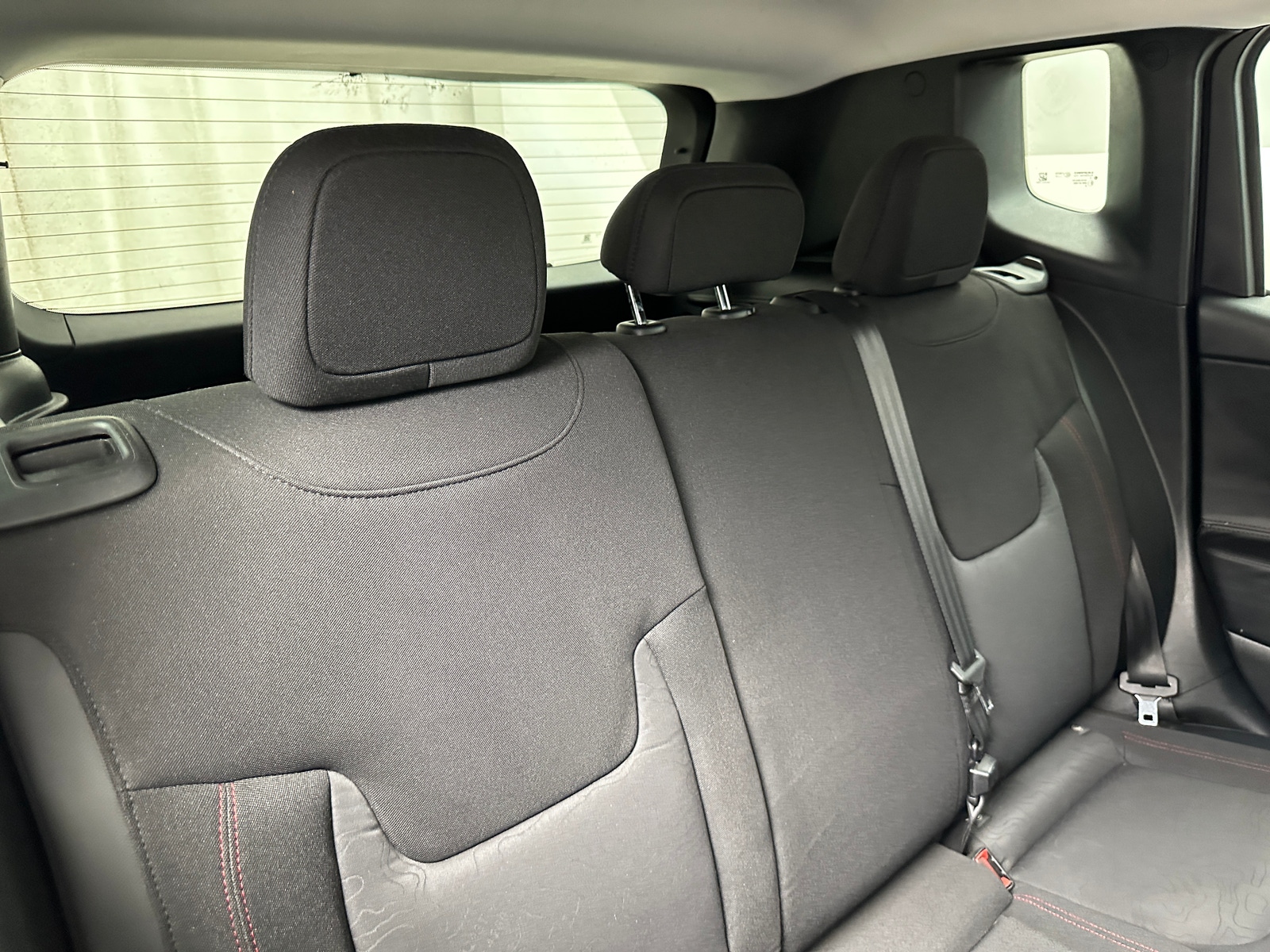 Thumbnail: 2016 Jeep Renegade - 6