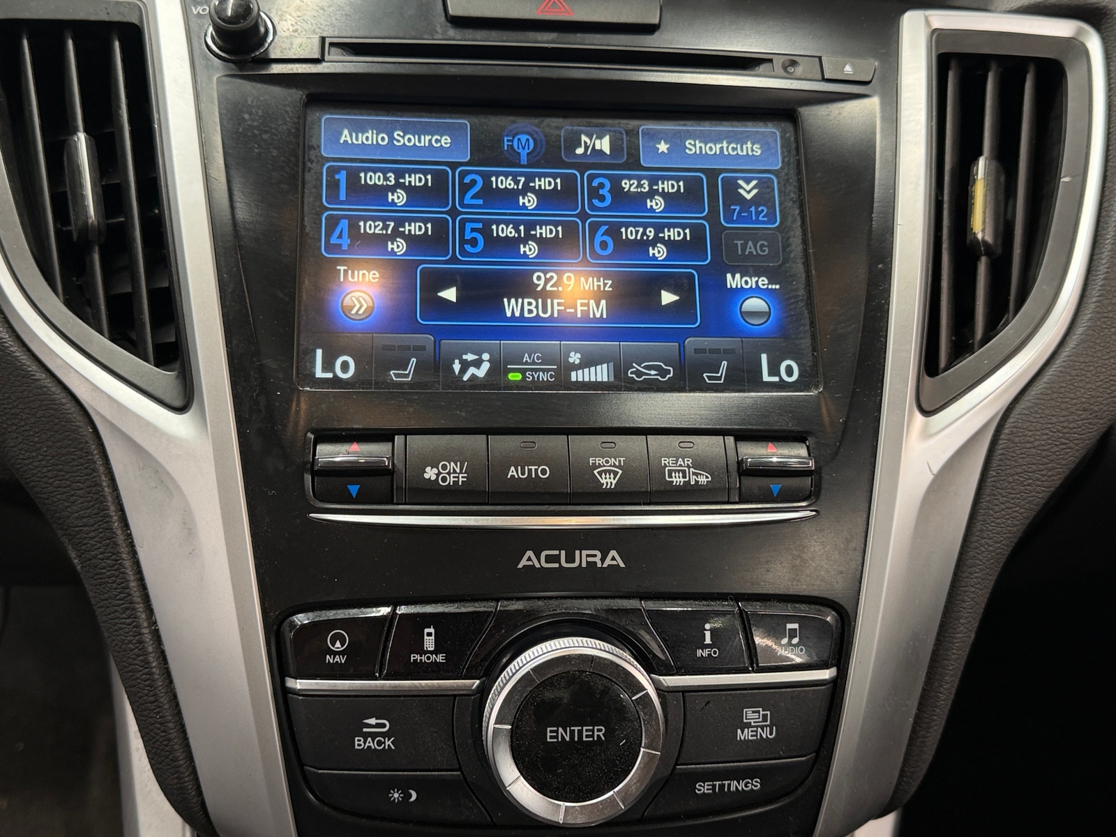 Thumbnail: 2015 Acura TLX - 3