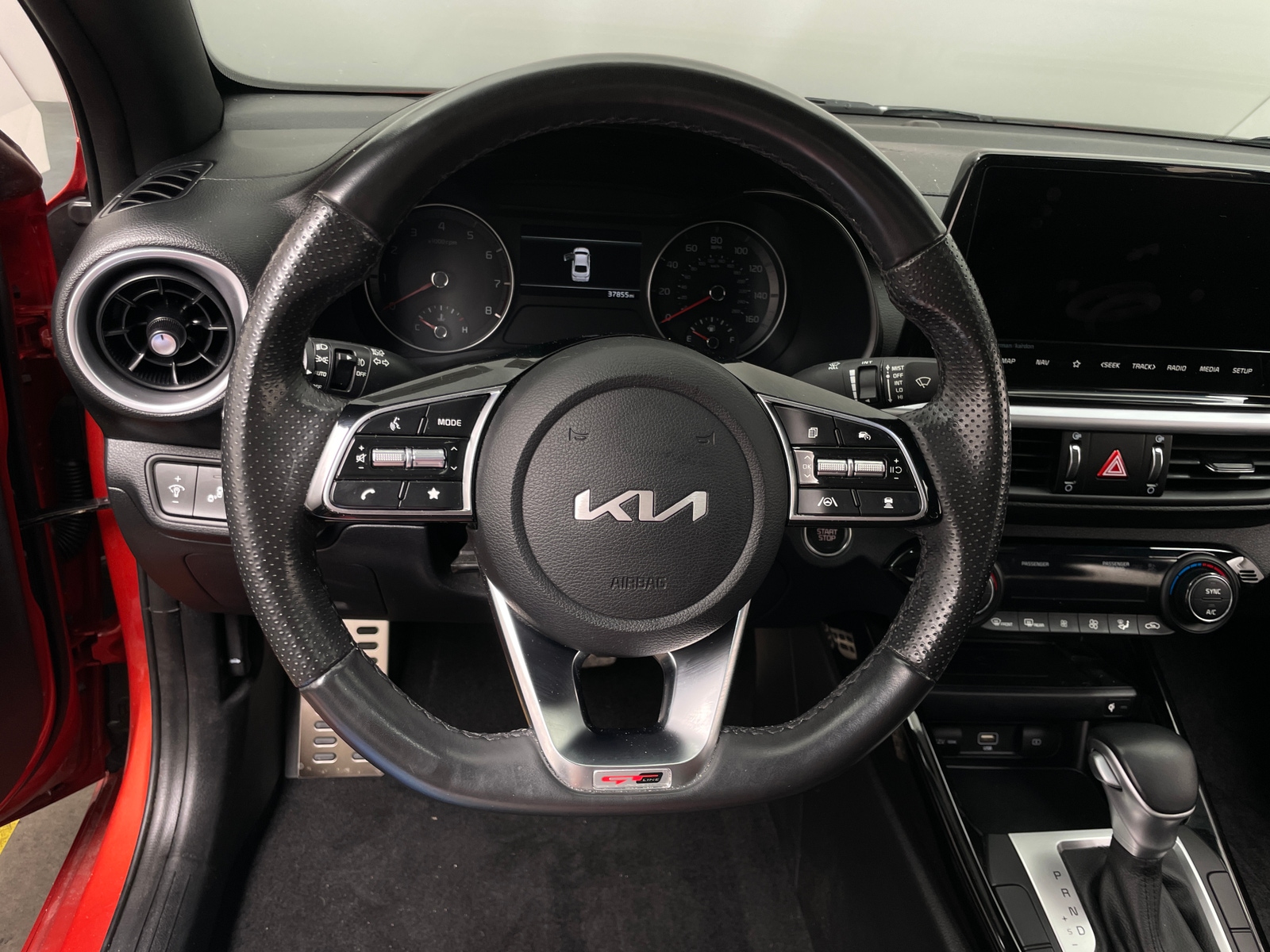 Thumbnail: 2024 Kia Forte - 4