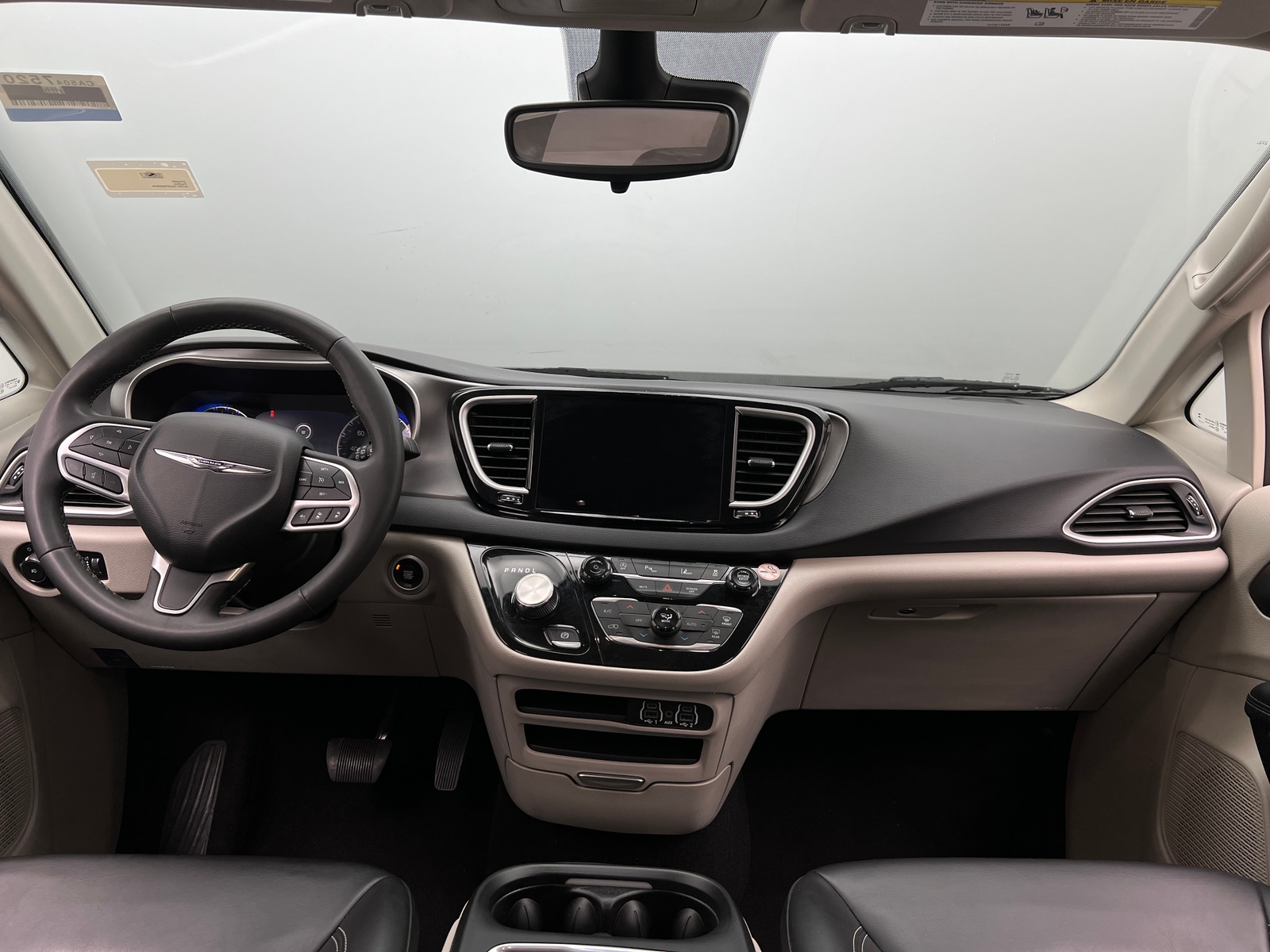 Thumbnail: 2023 Chrysler Pacifica - 2