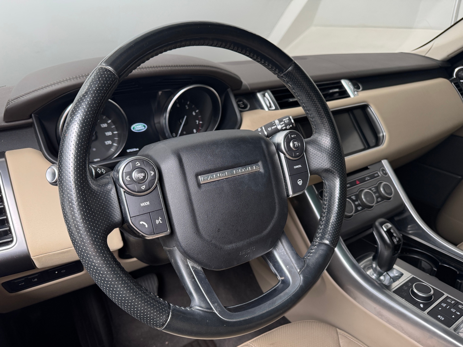 Thumbnail: 2016 Land Rover Range Rover Sport - 4