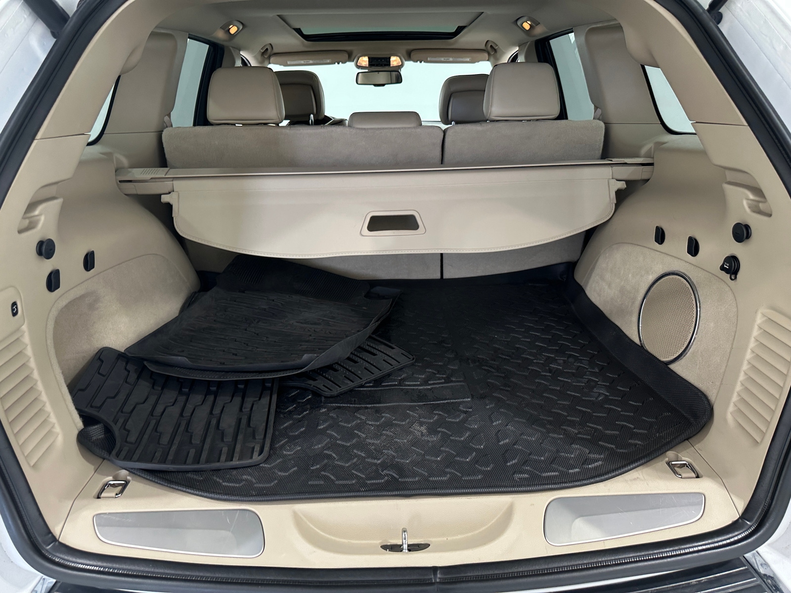 Thumbnail: 2015 Jeep Grand Cherokee - 6