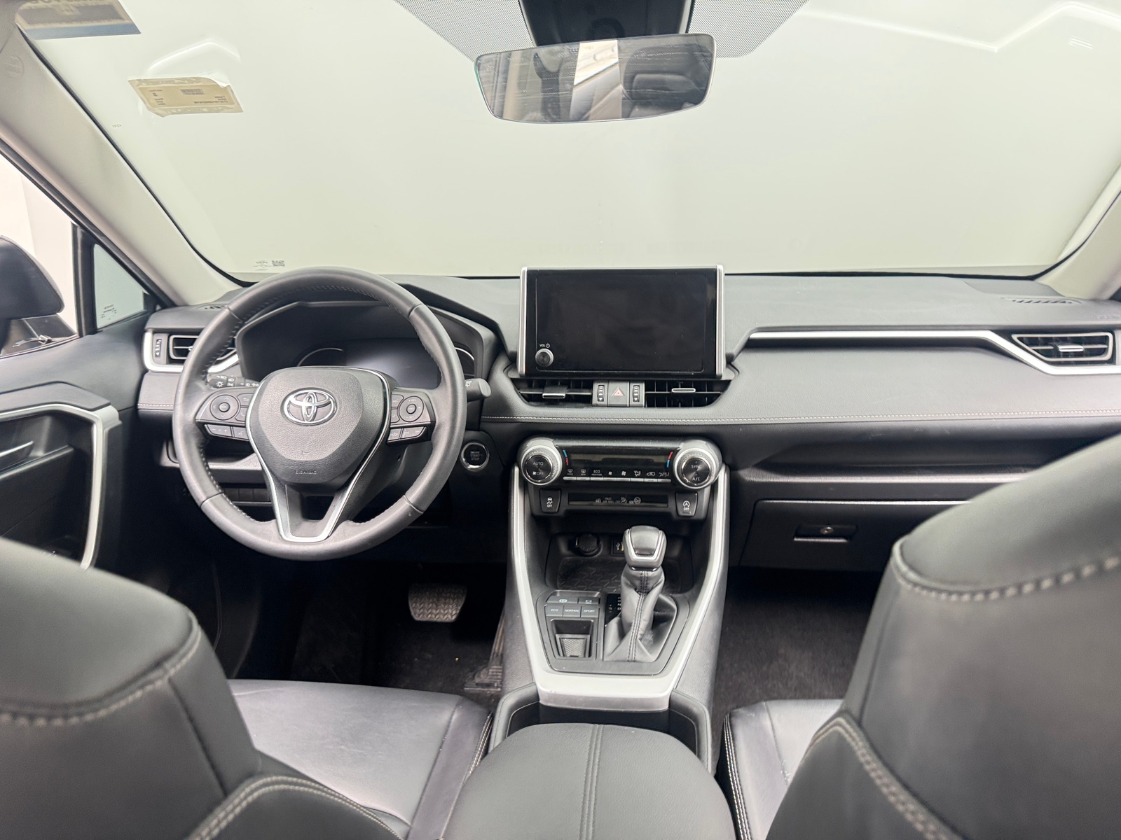 Thumbnail: 2024 Toyota RAV4 - 2
