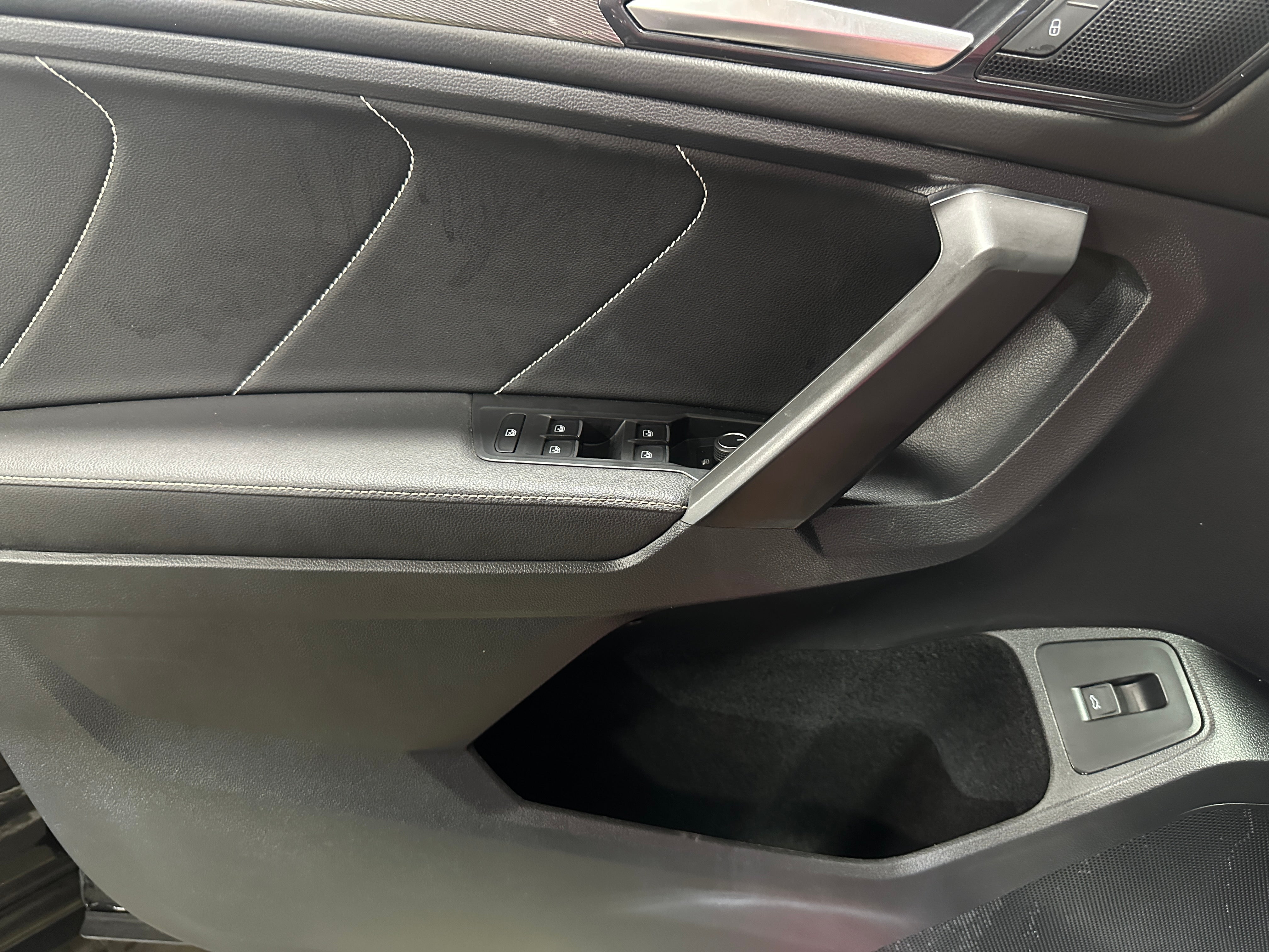 2022 Volkswagen Tiguan SE R-LINE BLACK - Photo 9
