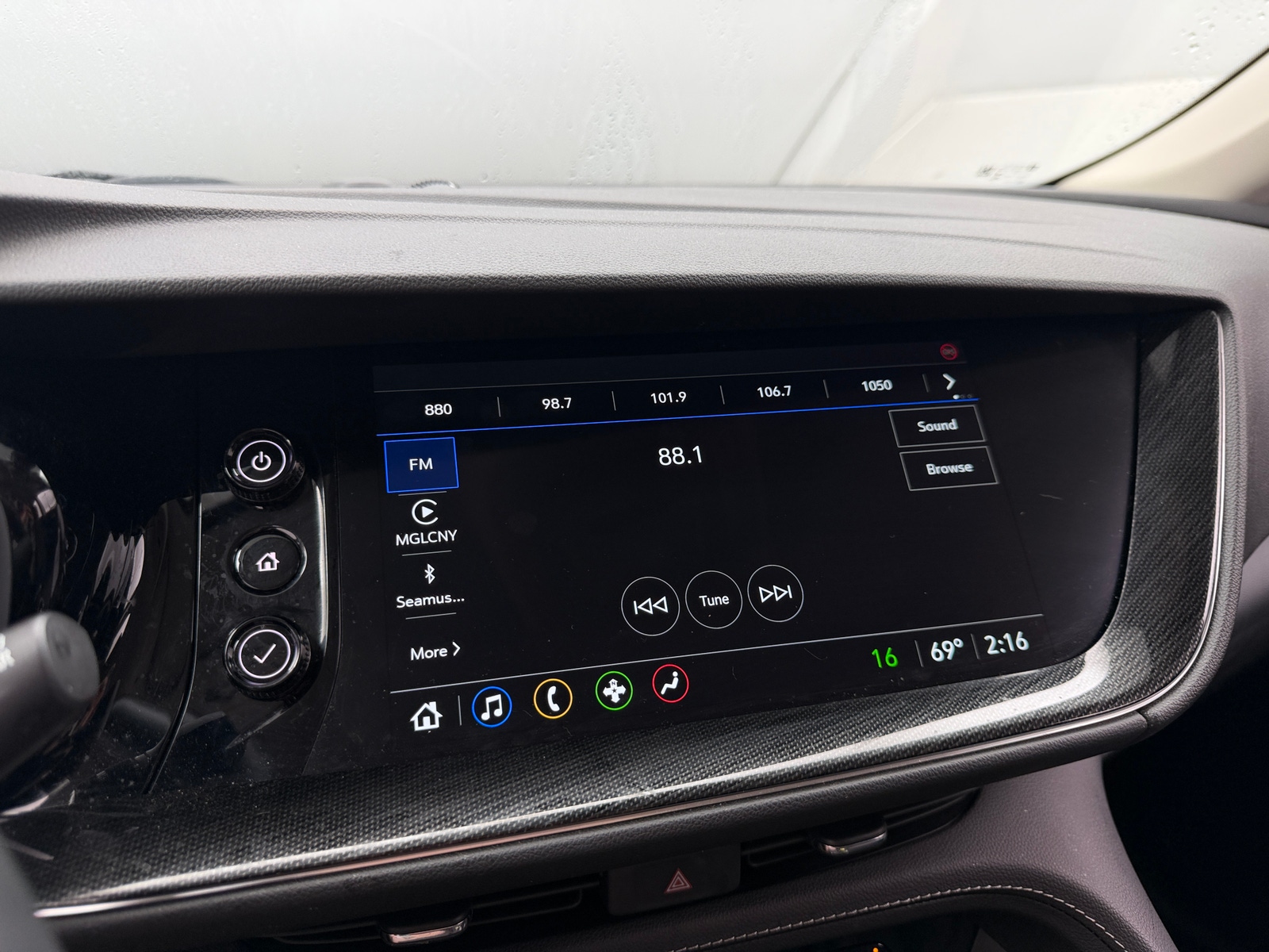 Thumbnail: 2023 Buick Envision - 3