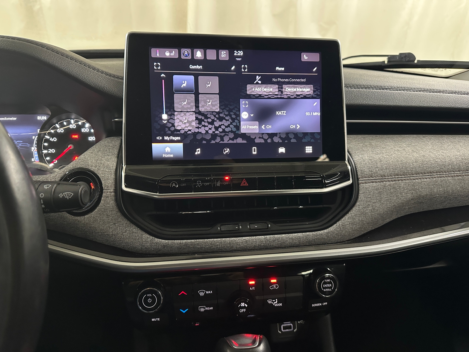 Thumbnail: 2022 Jeep Compass - 3