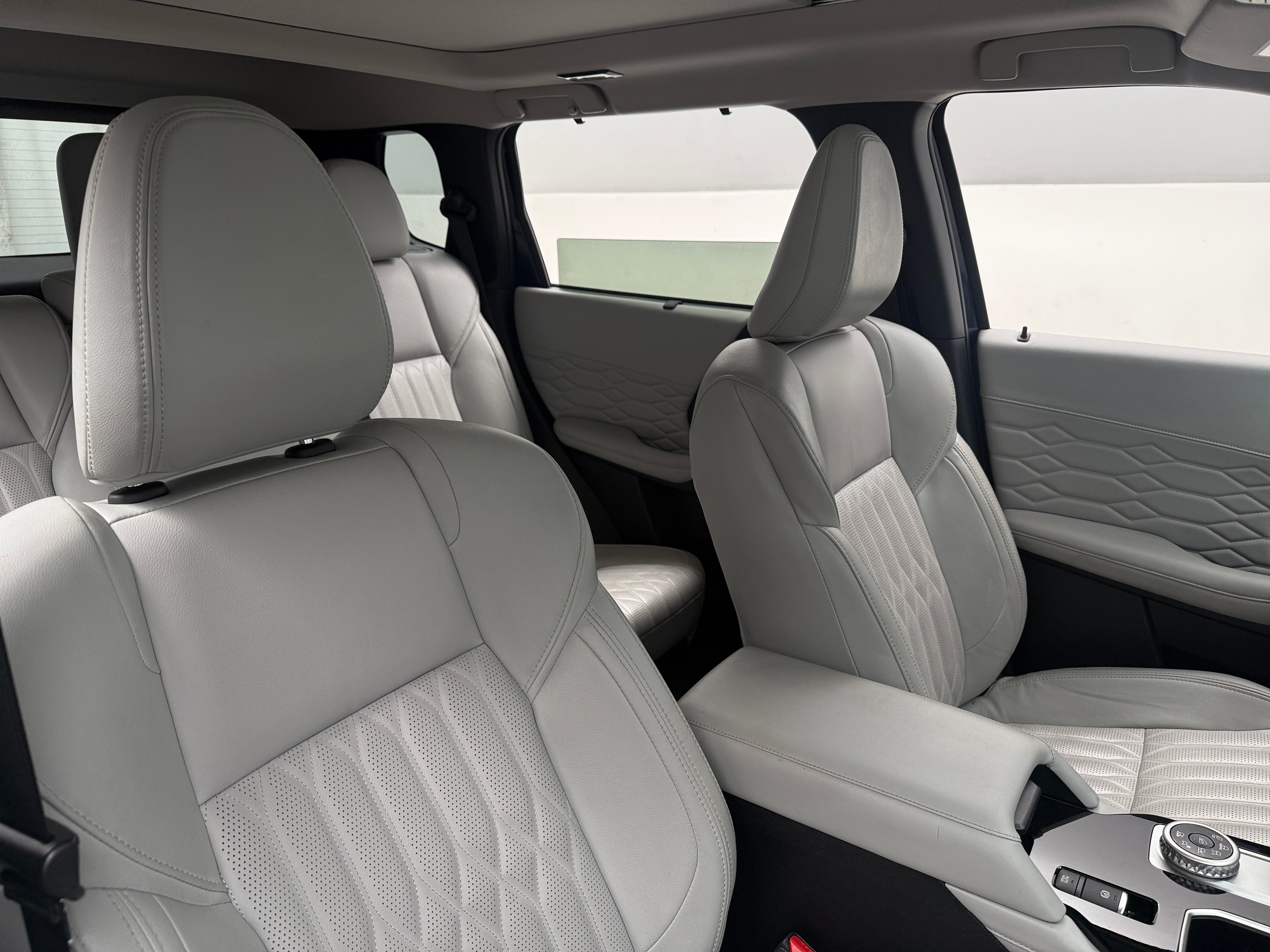 2025 Mitsubishi Outlander
