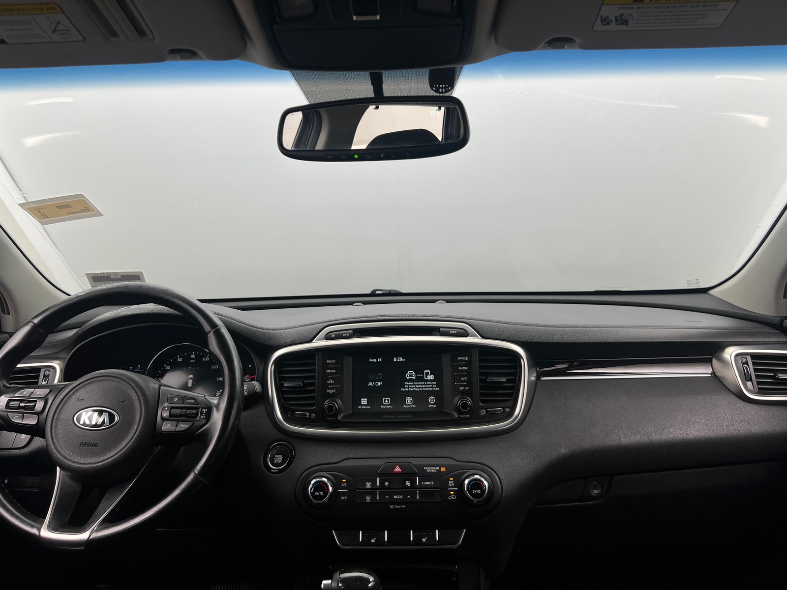 Thumbnail: 2017 Kia Sorento - 2