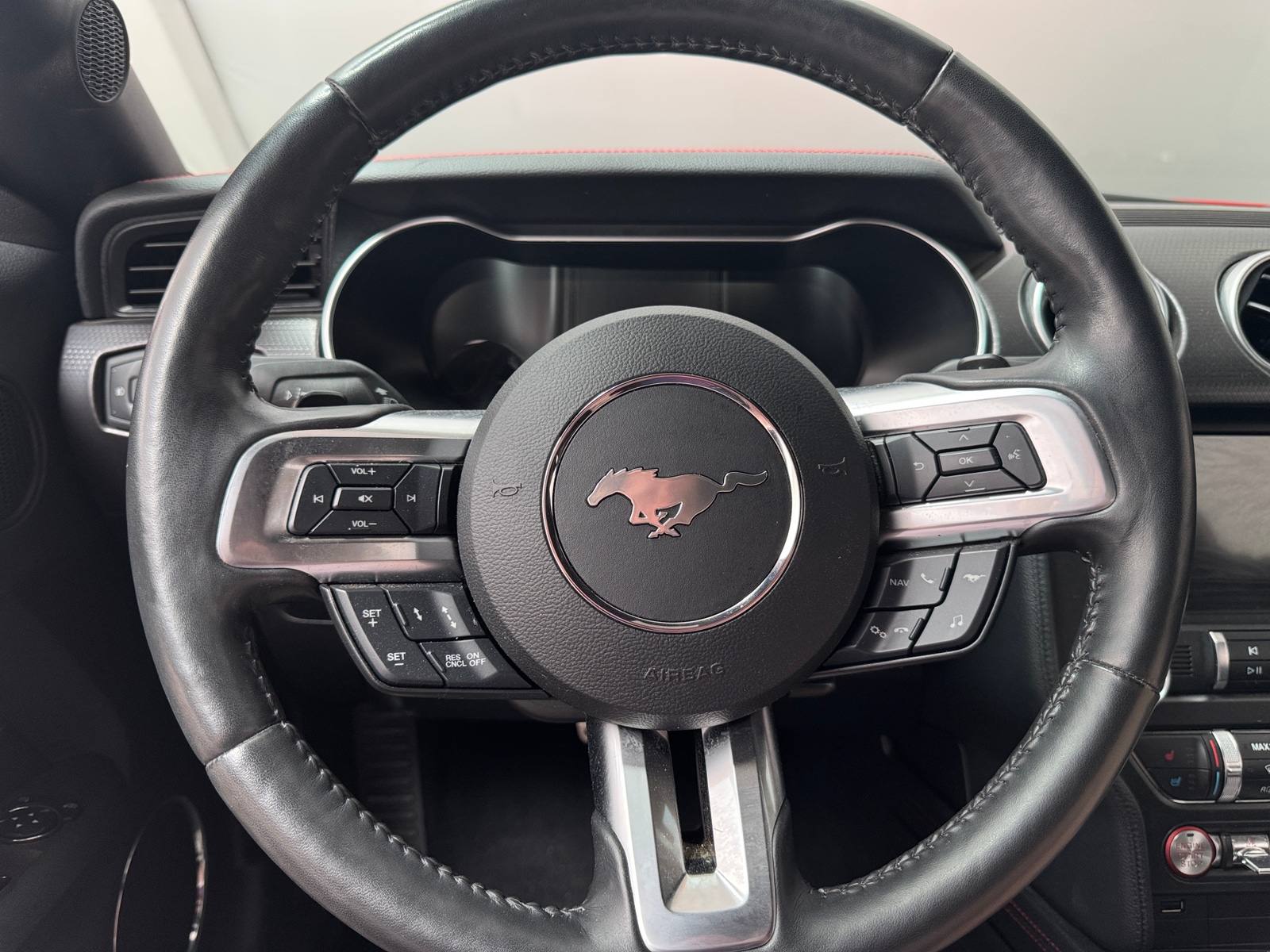 Thumbnail: 2019 Ford Mustang - 4